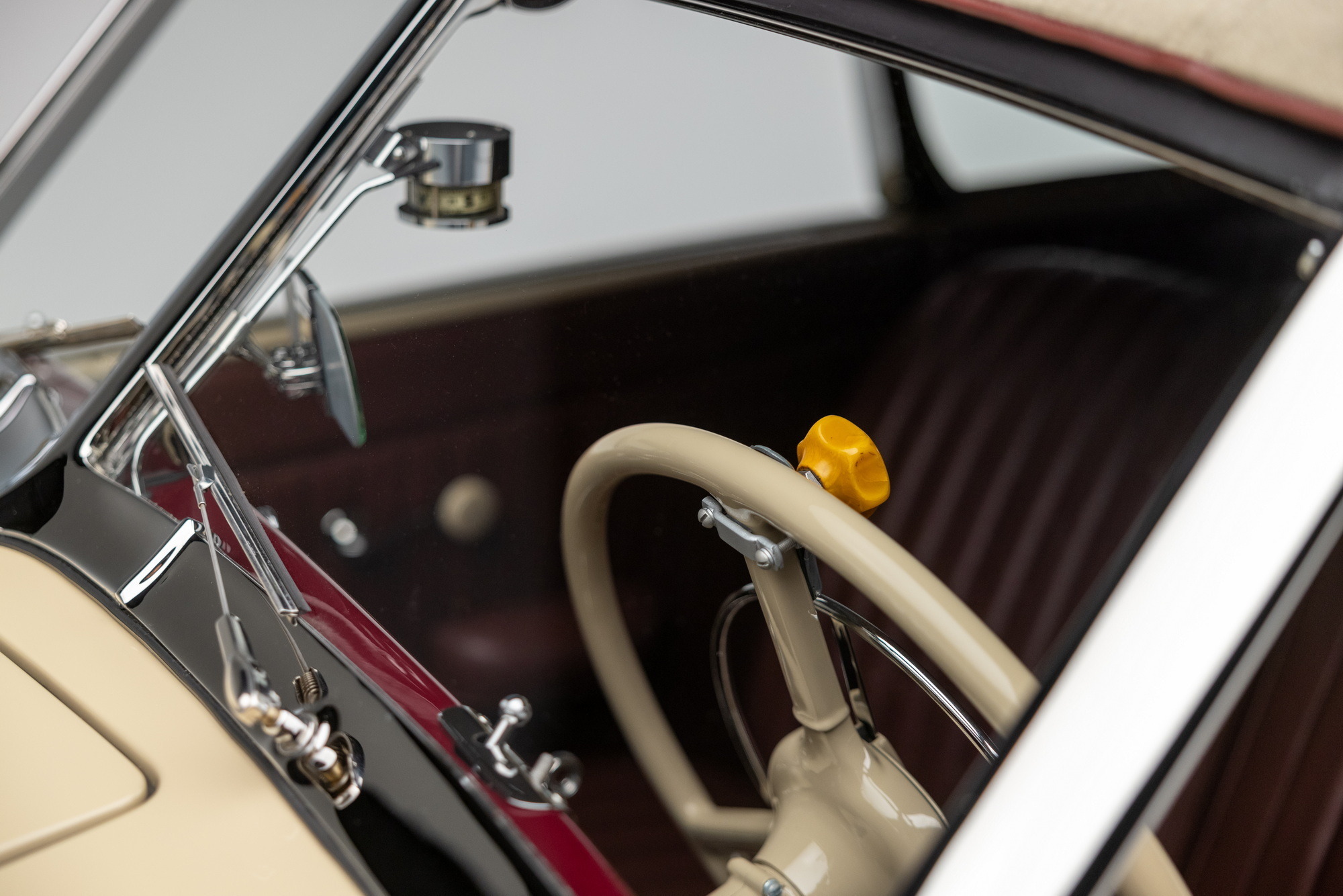 1937 Cord 812 Phaeton 41