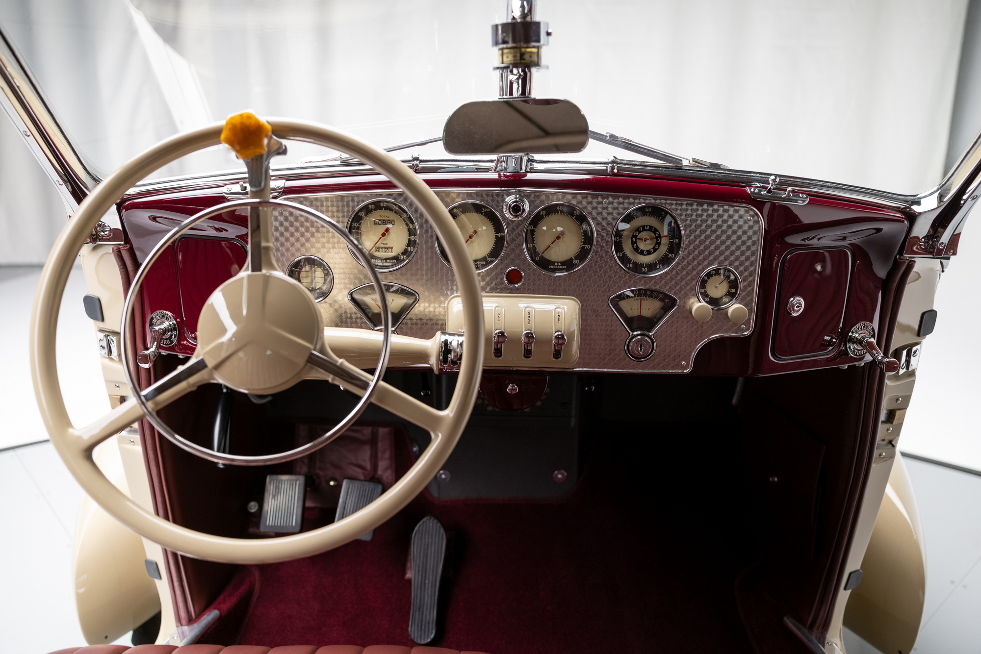 1937 Cord 812 Phaeton 45
