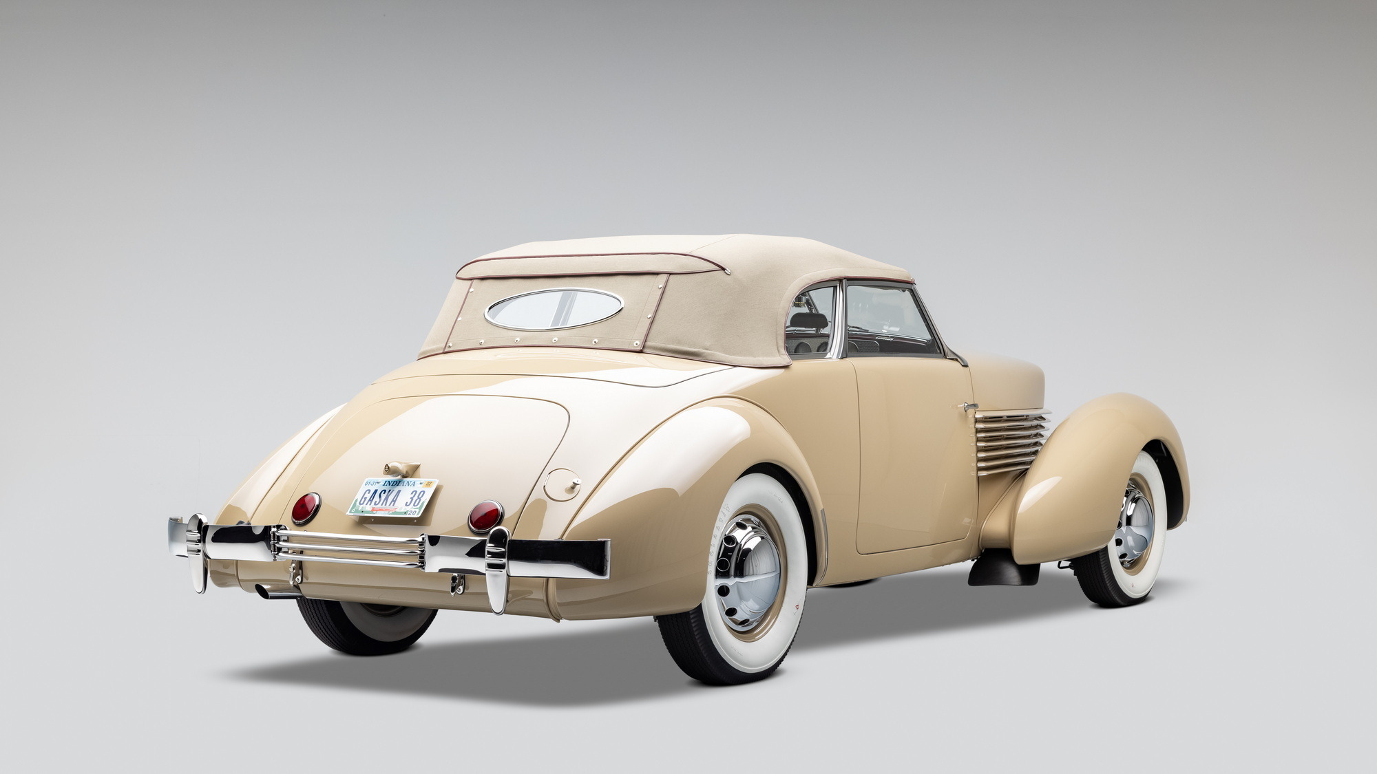 1937 Cord 812 Phaeton 5