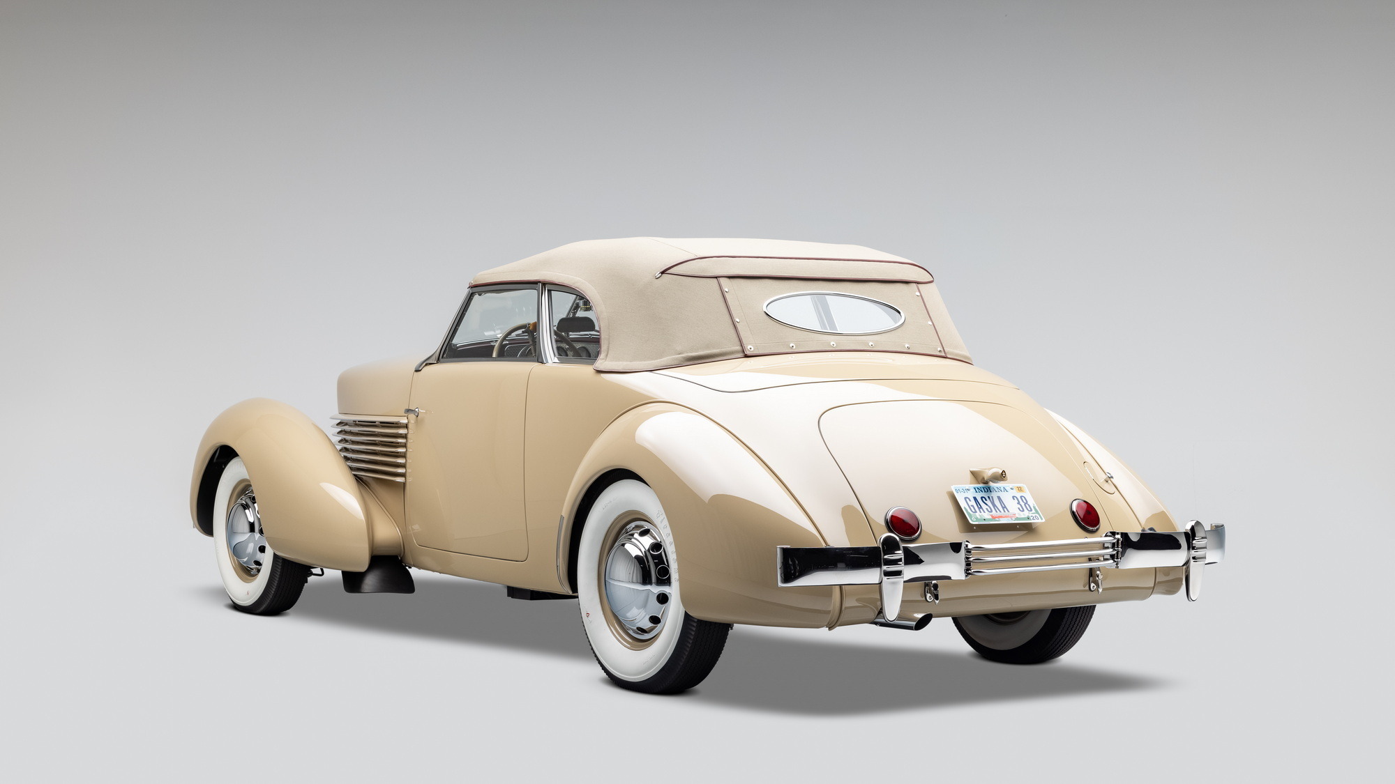 1937 Cord 812 Phaeton 6
