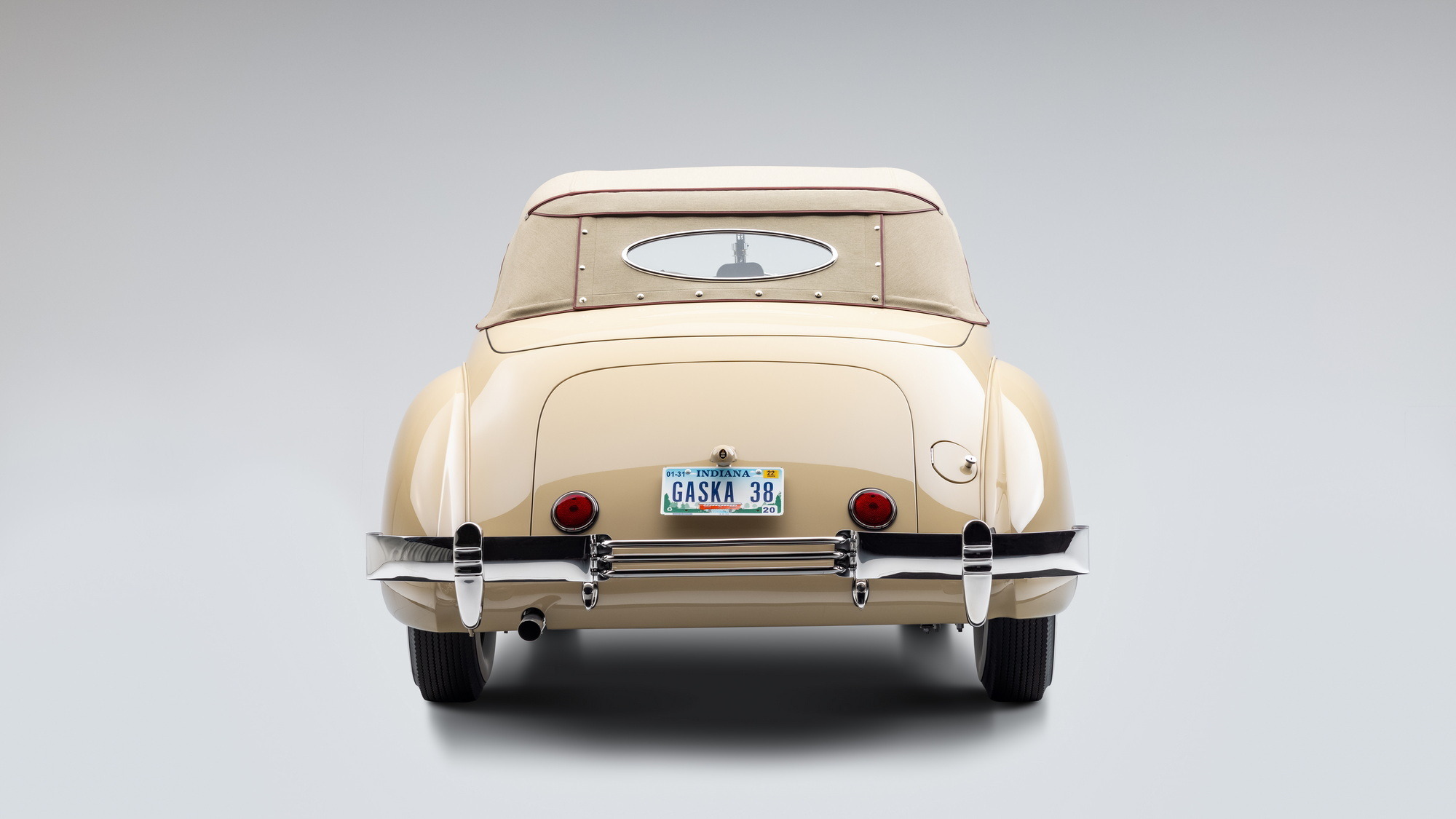 1937 Cord 812 Phaeton 9