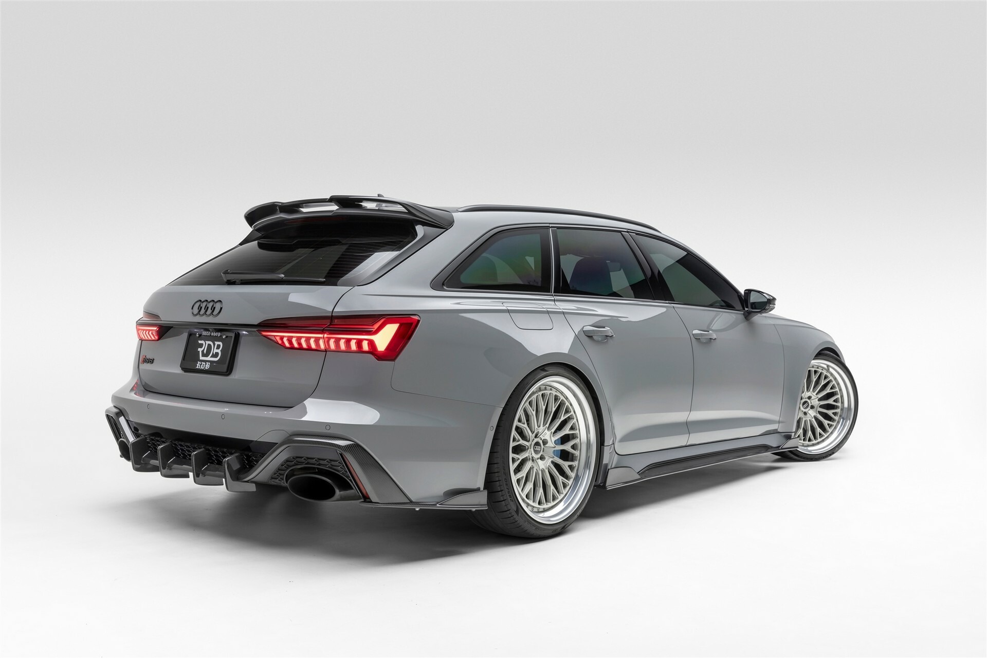 1016 Industries Audi RS6 - 17