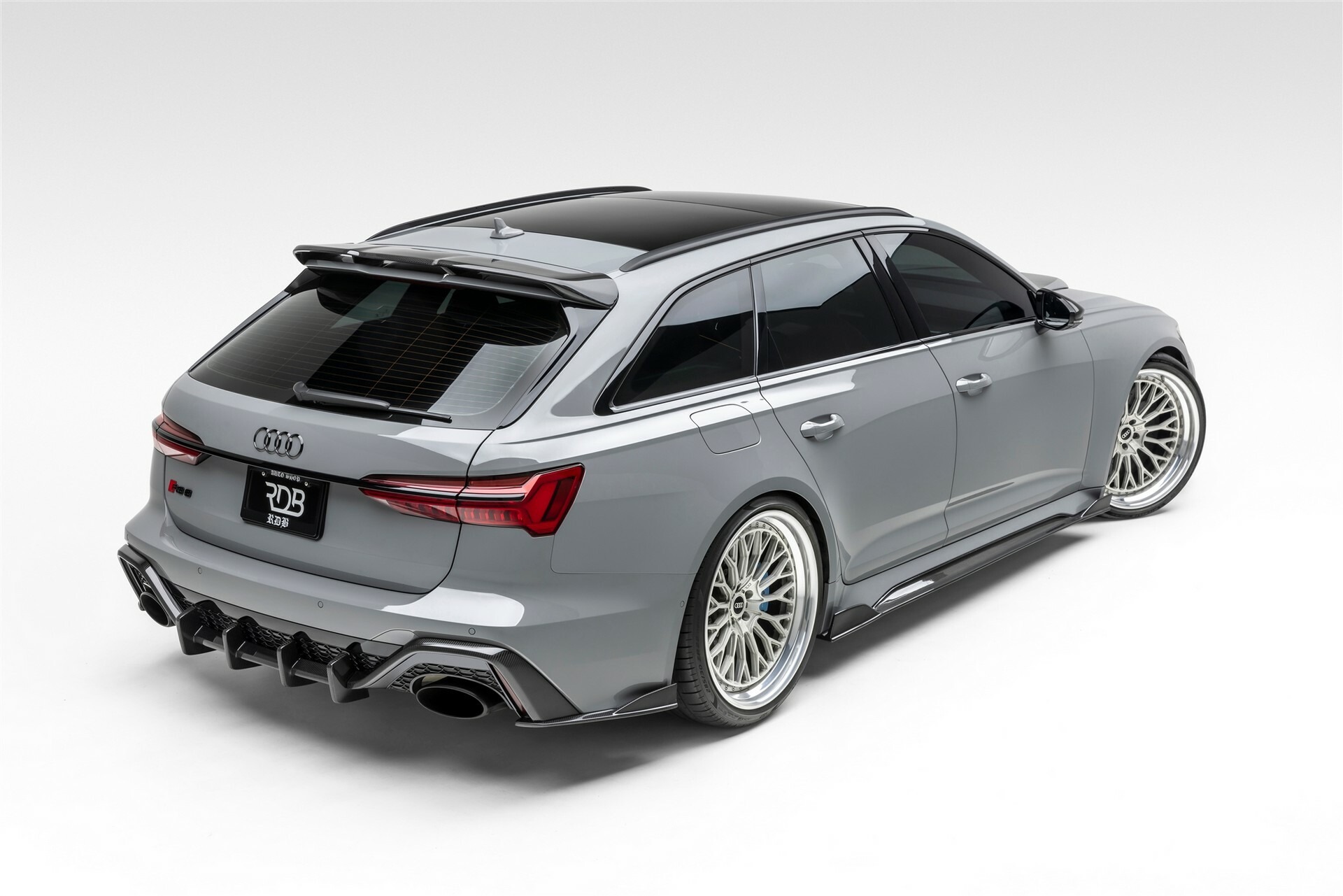 1016 Industries Audi RS6 - 18