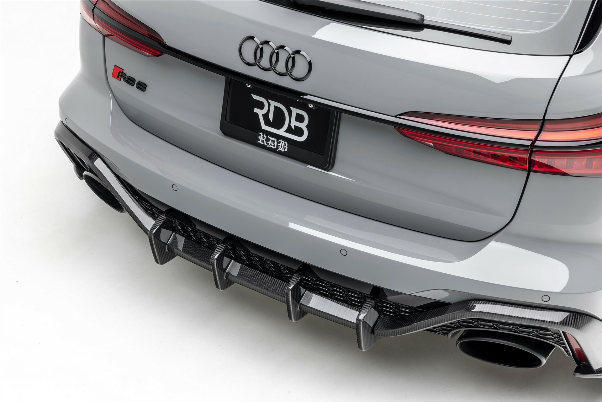1016 Industries Audi RS6 - 19