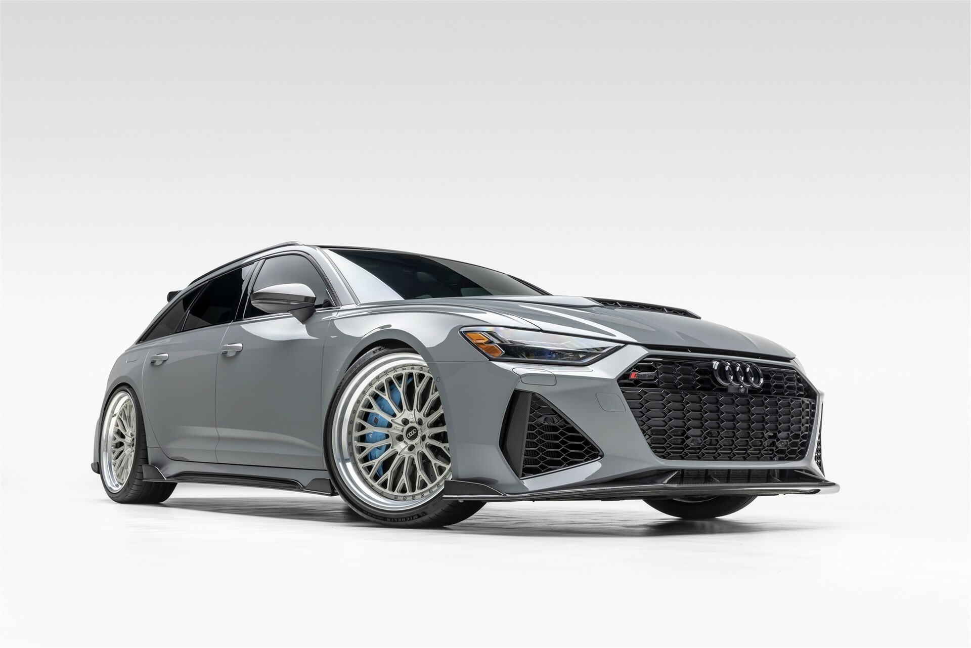 1016 Industries Audi RS6 - 22