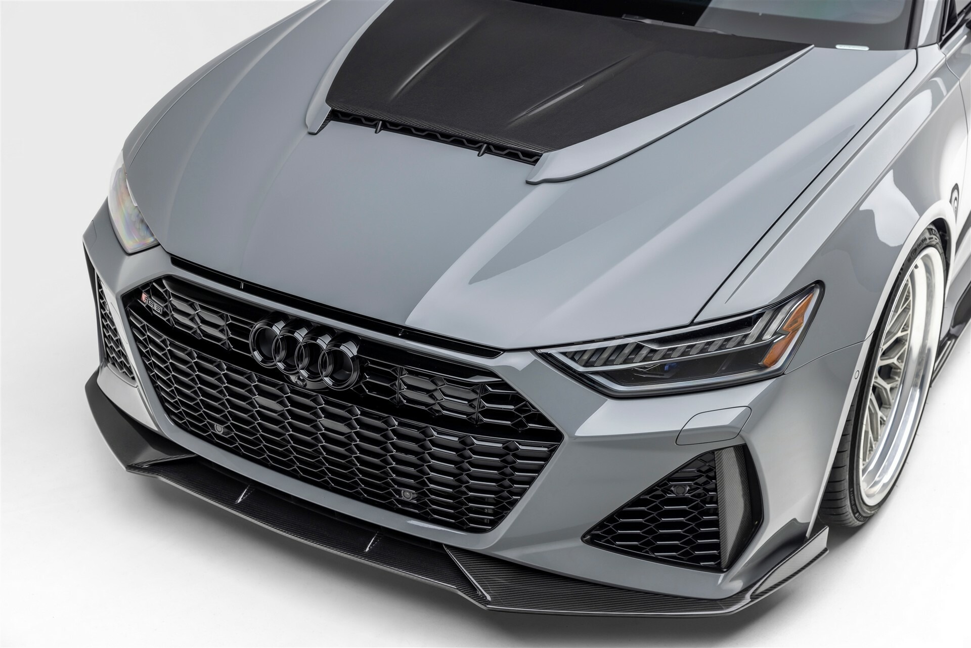 1016 Industries Audi RS6 - 33