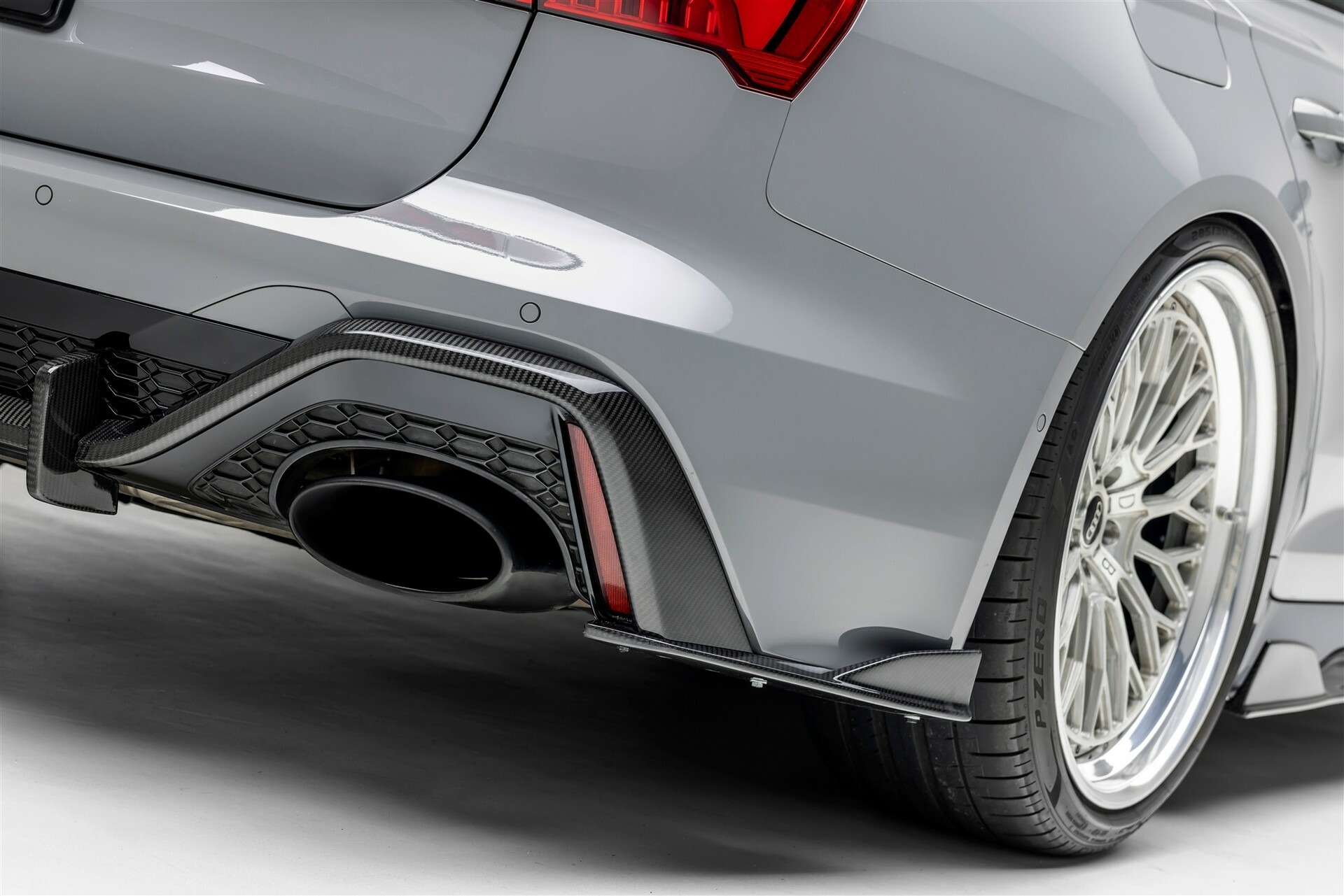 1016 Industries Audi RS6 - 5