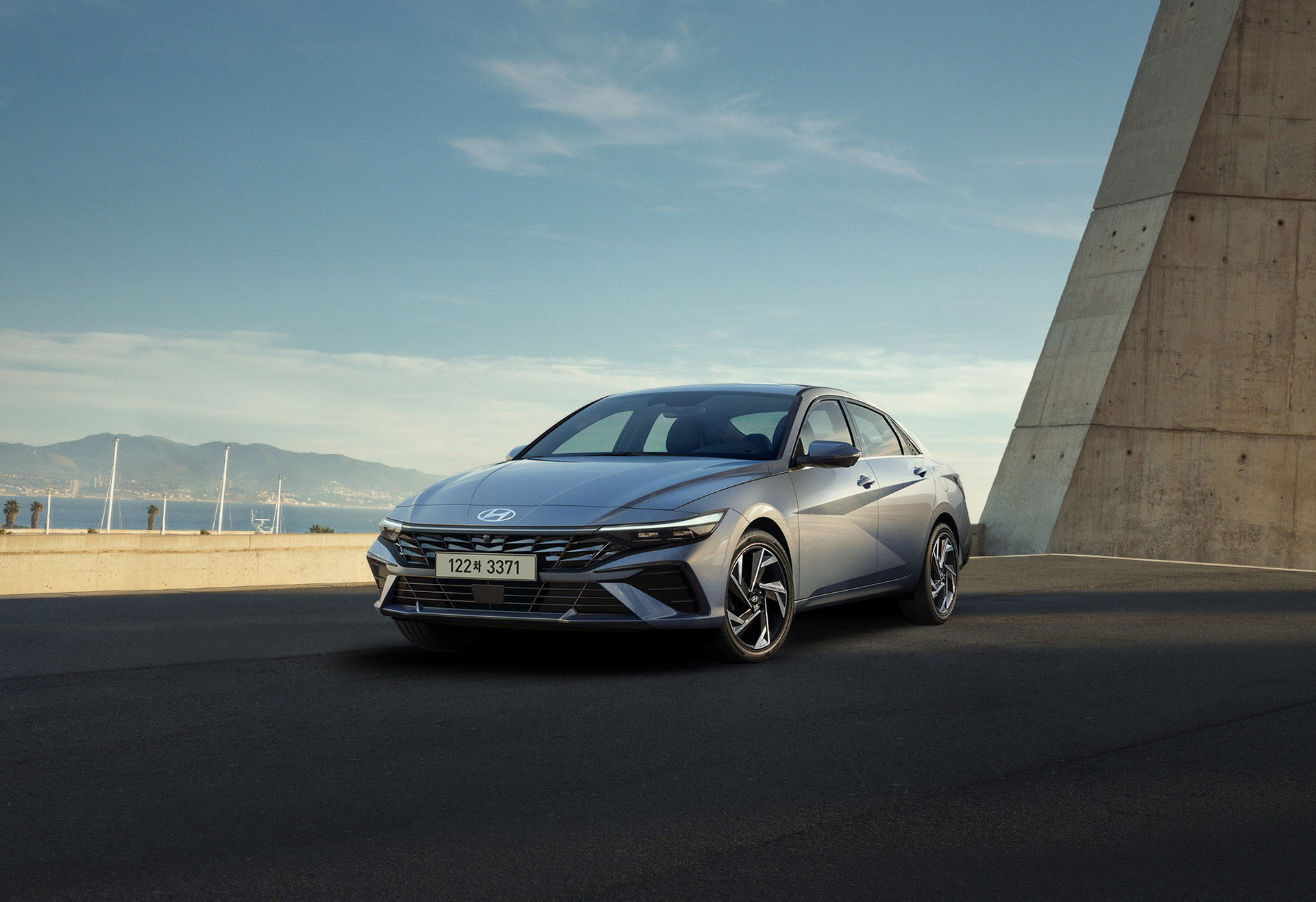 2024 Hyundai Avante - Elantra (1)