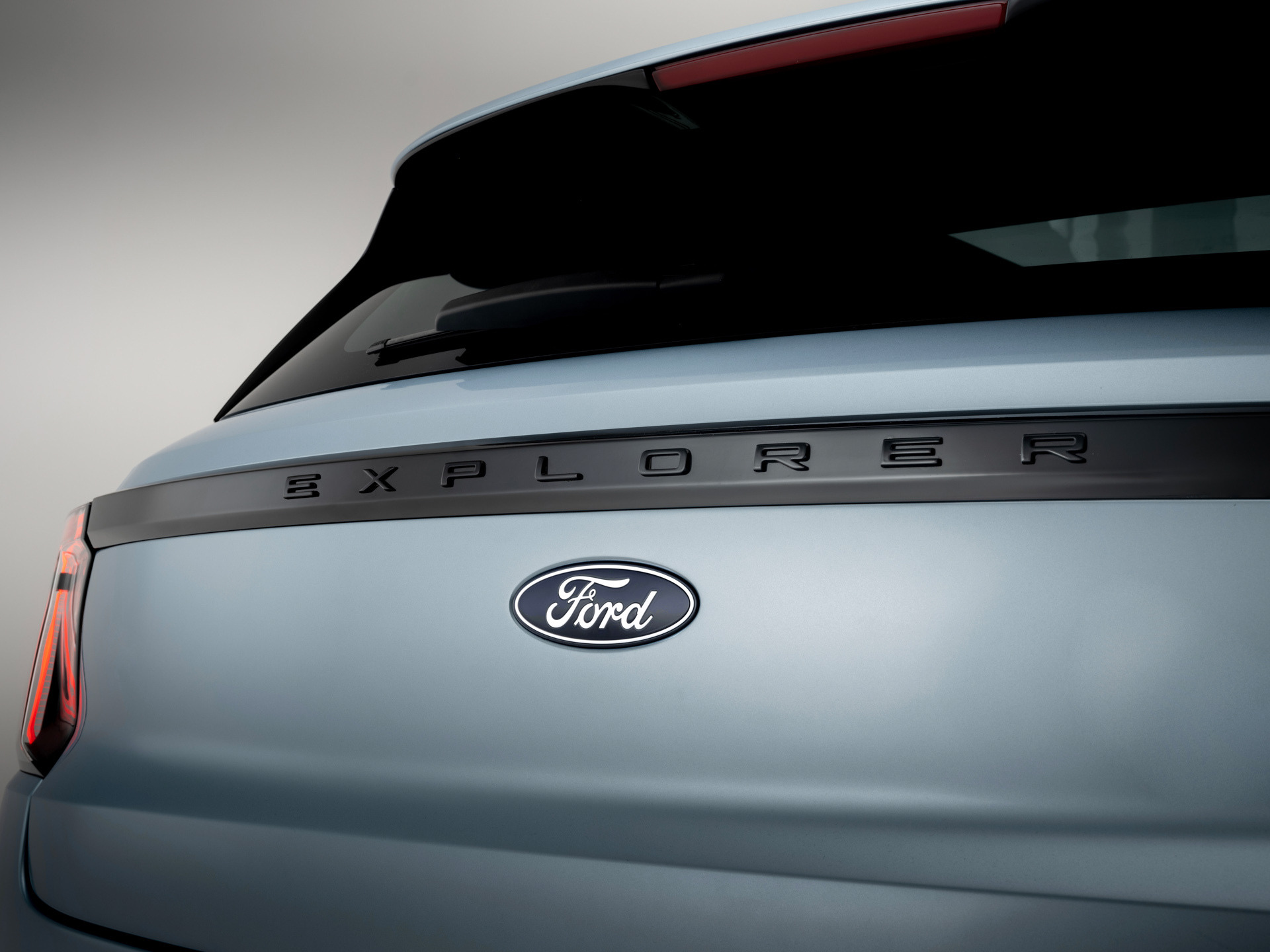 Ford Explorer EV 00030