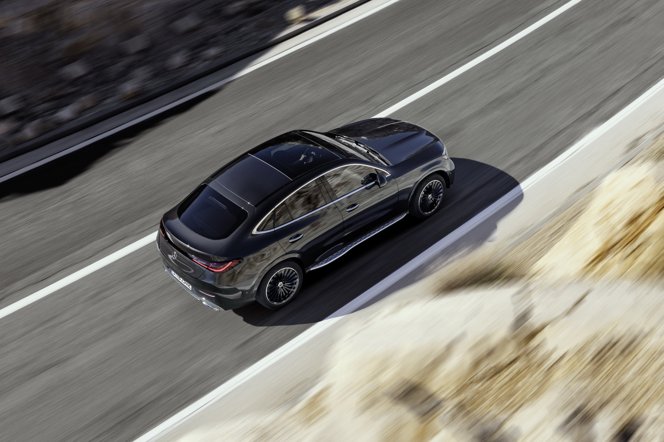 2024-Mercedes-Benz-GLC-Coupe-10
