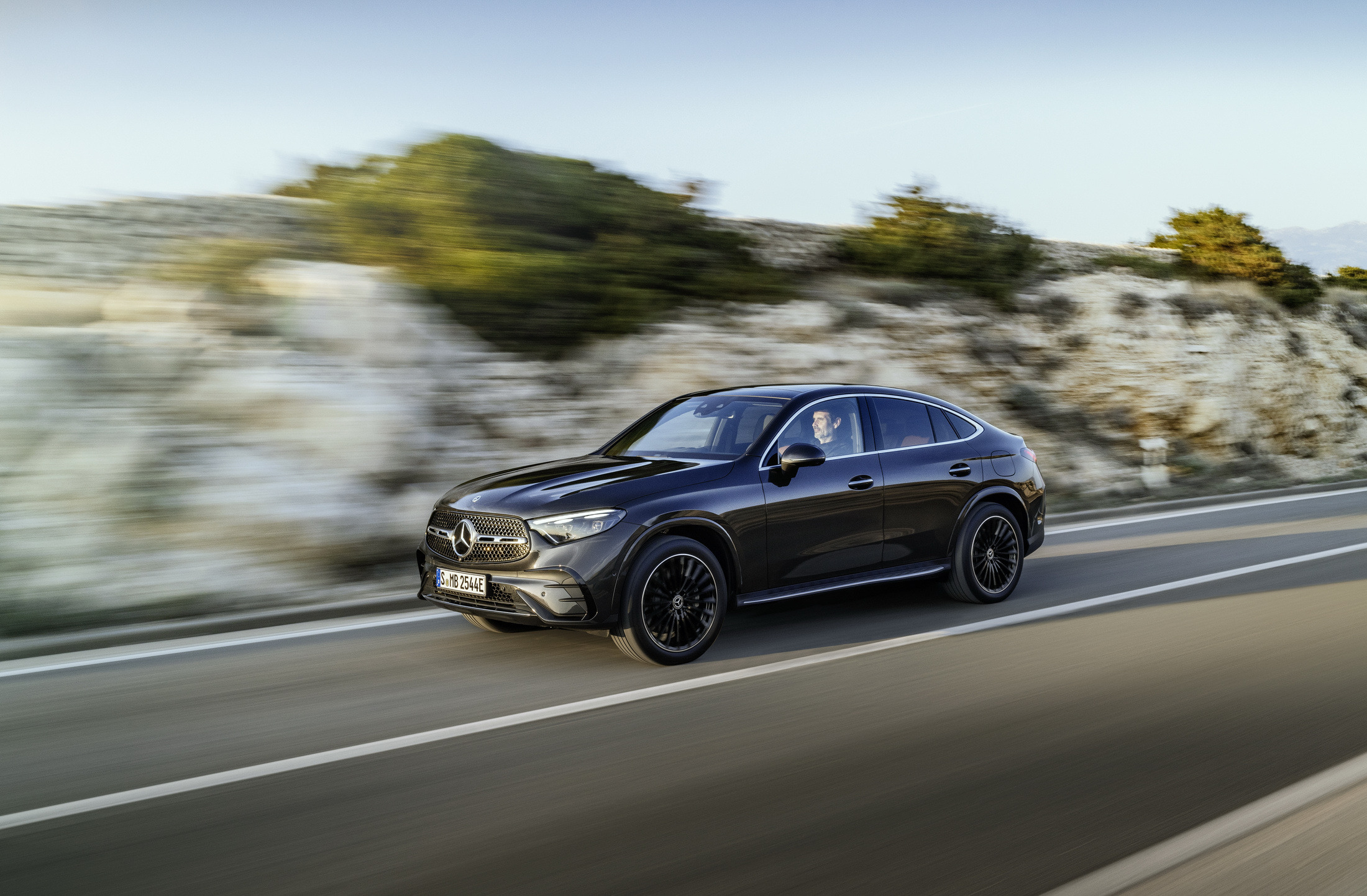 2024-Mercedes-Benz-GLC-Coupe-4