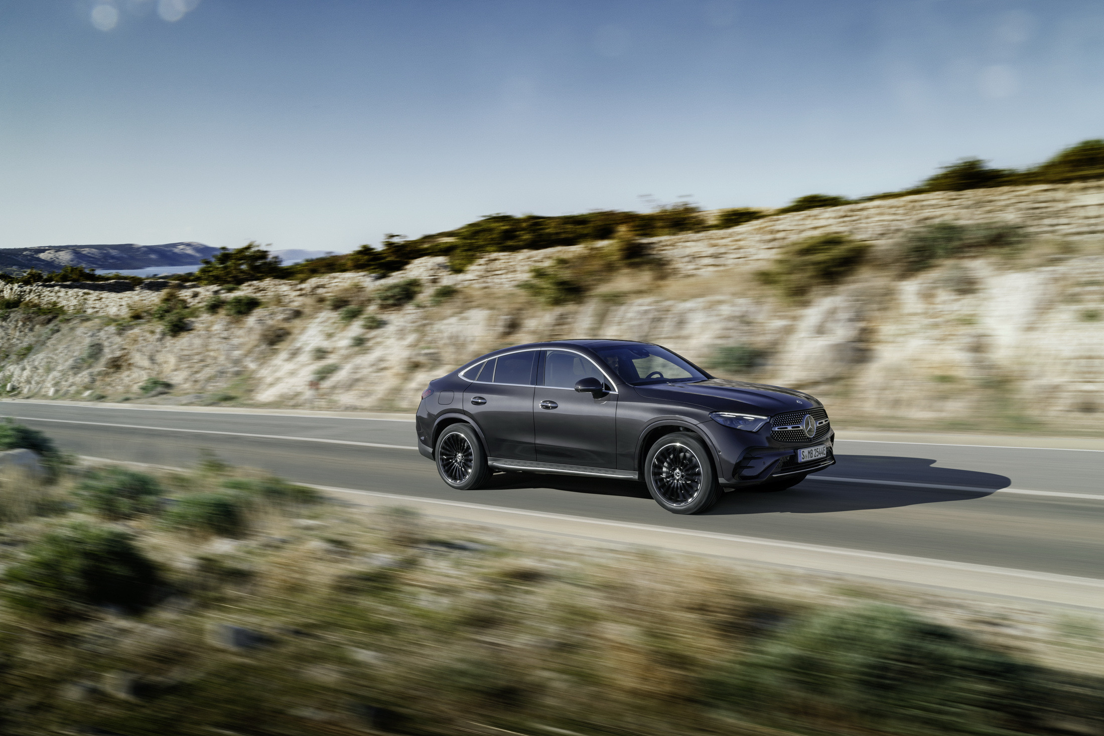 2024-Mercedes-Benz-GLC-Coupe-7