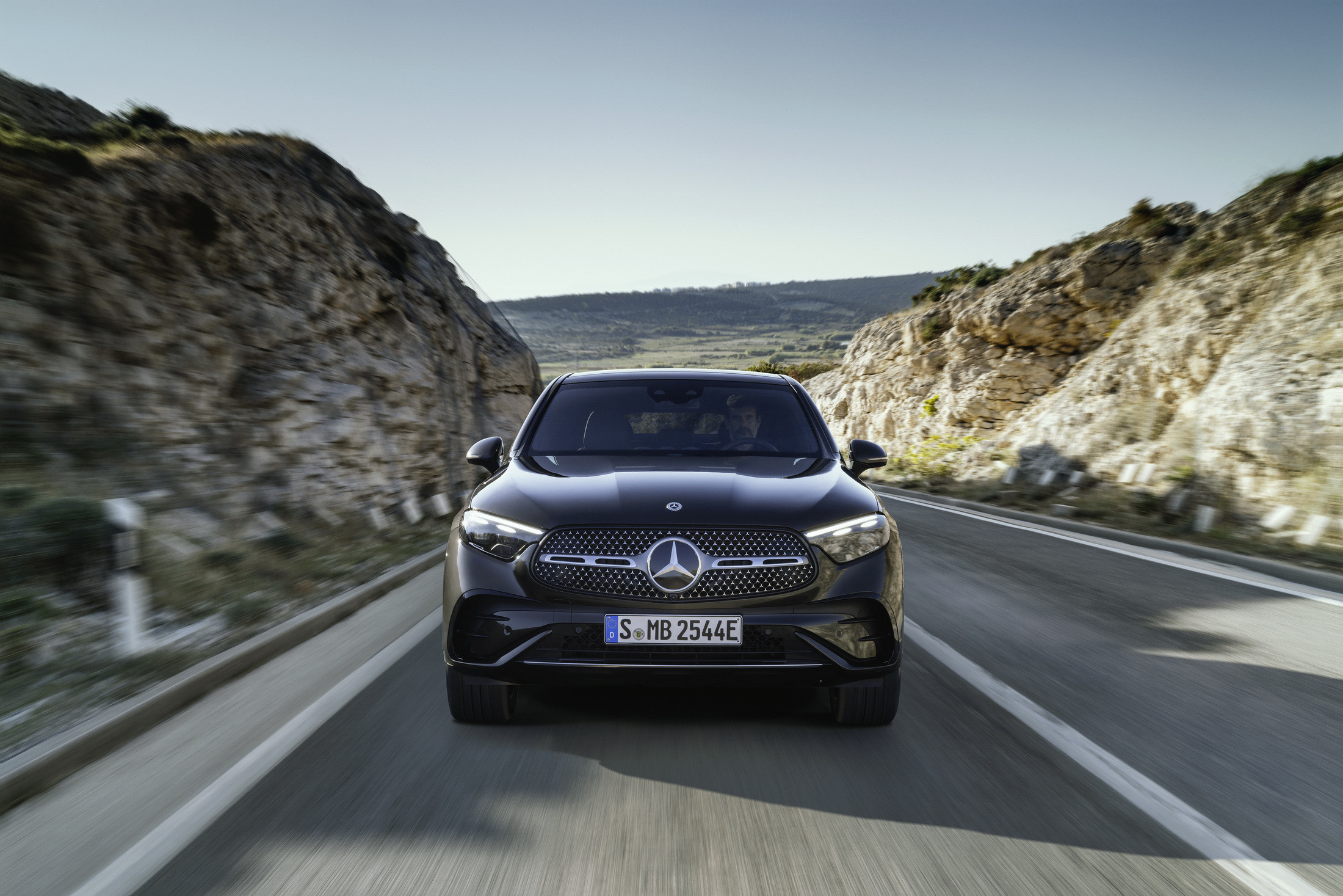 2024-Mercedes-Benz-GLC-Coupe-8