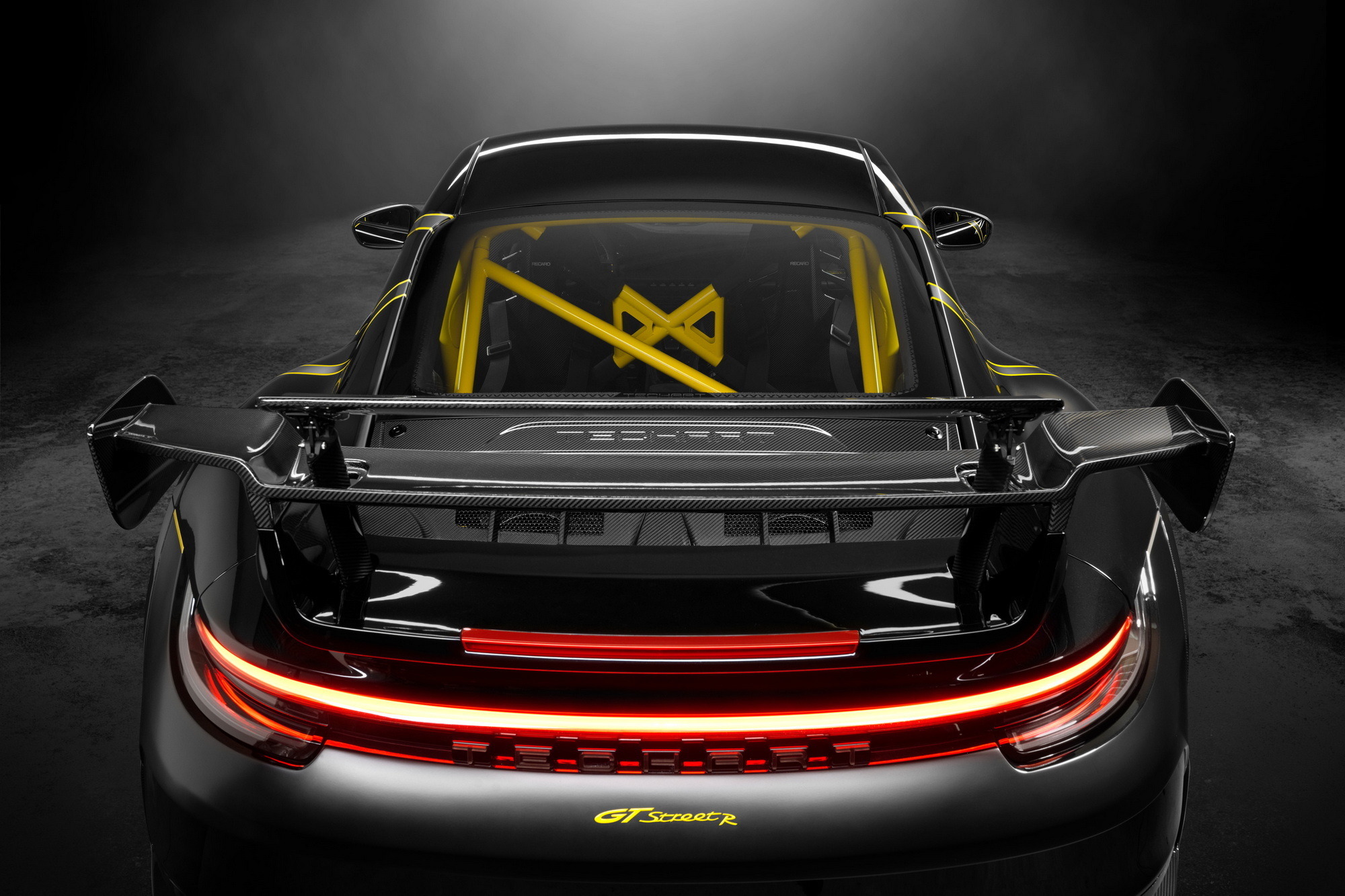 2023 Porsche 911 Turbo S Techart GTstreet R Flyweight 31