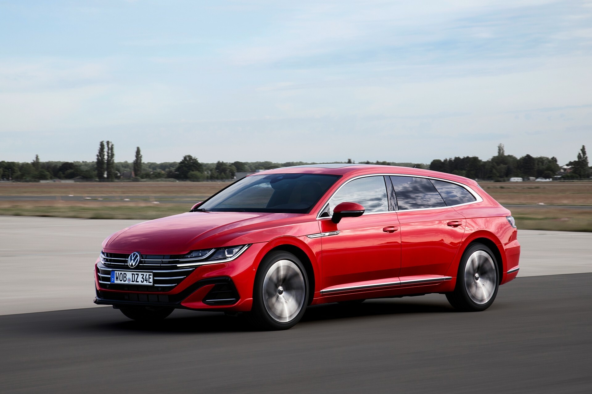2021 VW Arteon Shooting Brake 2