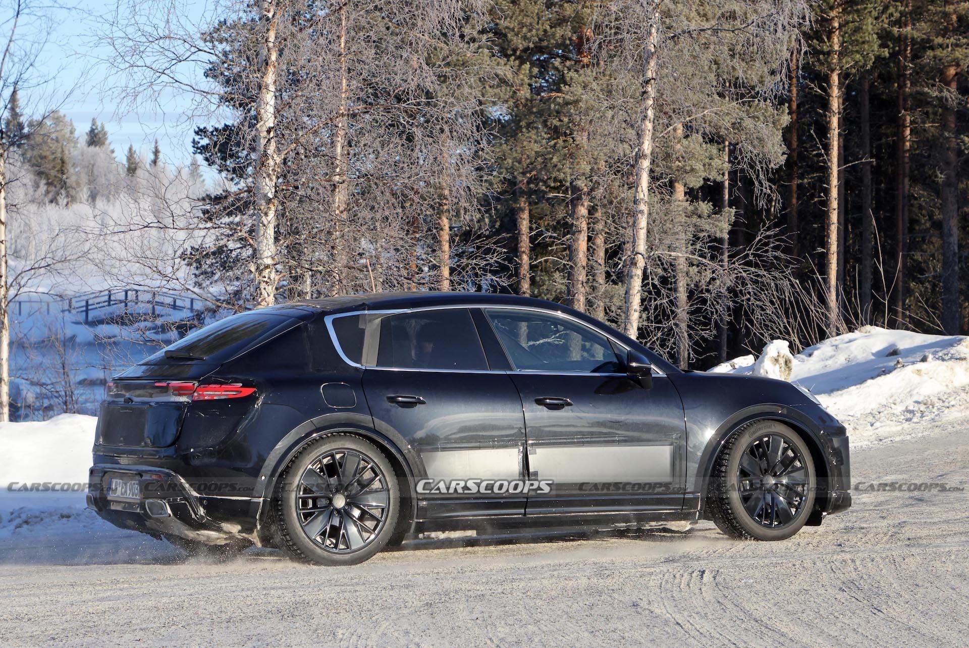 Porsche Macan EV scoop 00015