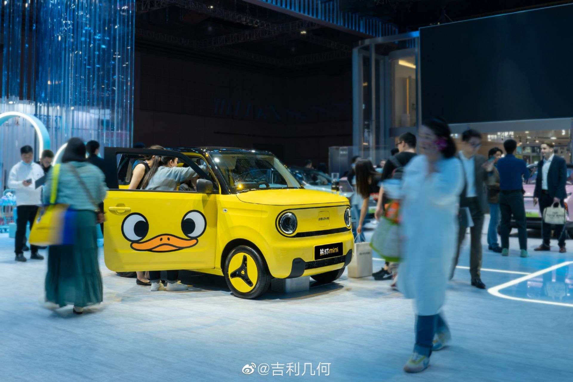 Geely Panda Mini Little Yellow Duck Limited Edition (10)