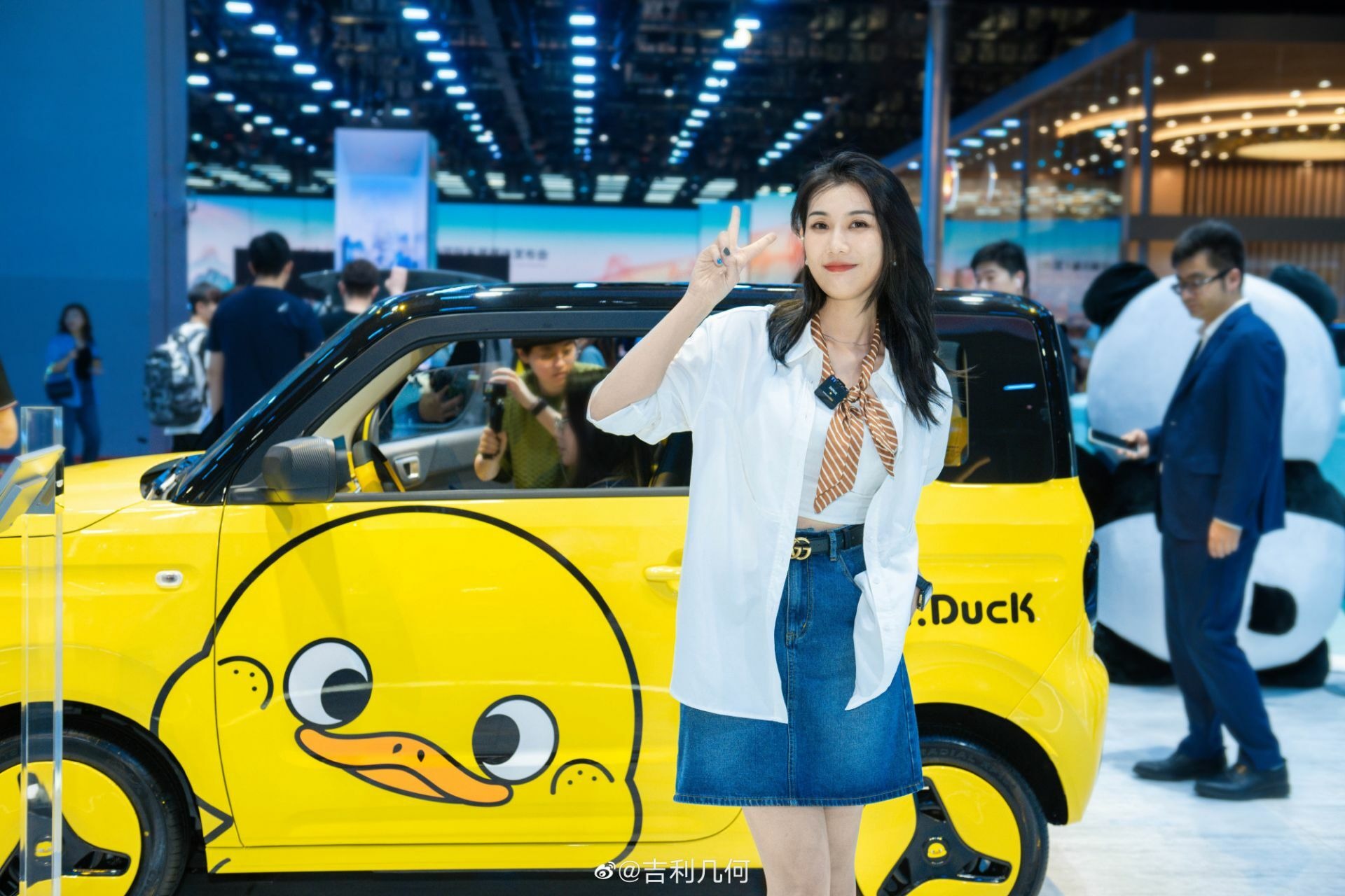 Geely Panda Mini Little Yellow Duck Limited Edition (7)