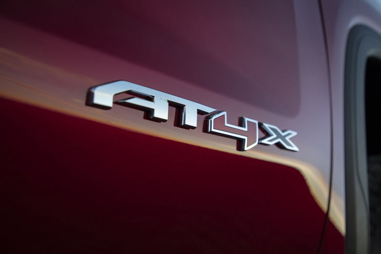 2023 GMC Sierra AT4X 2