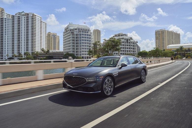 2023 Genesis G90 2