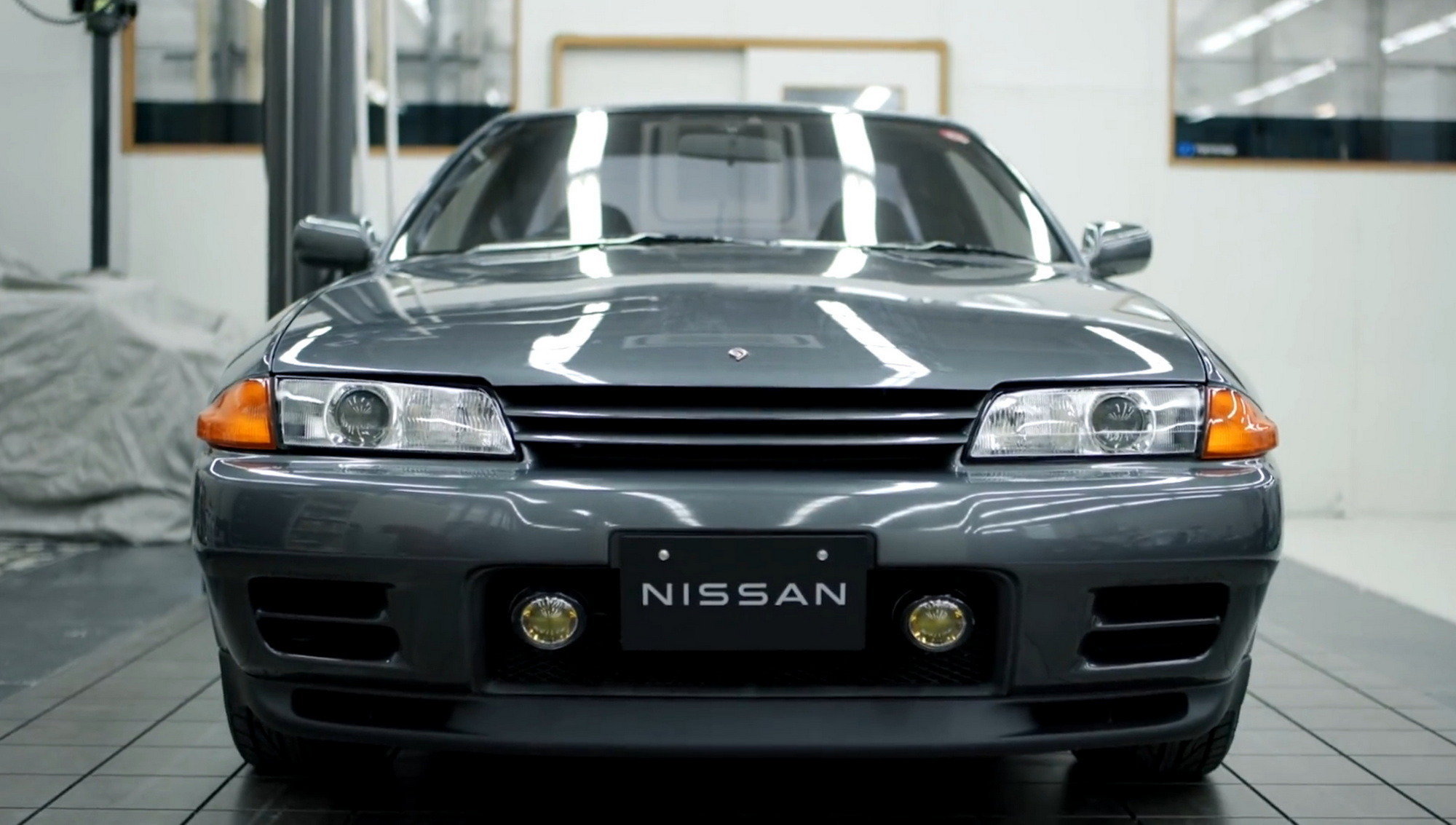 TW 1990 Nissan Skyline GT-R 5