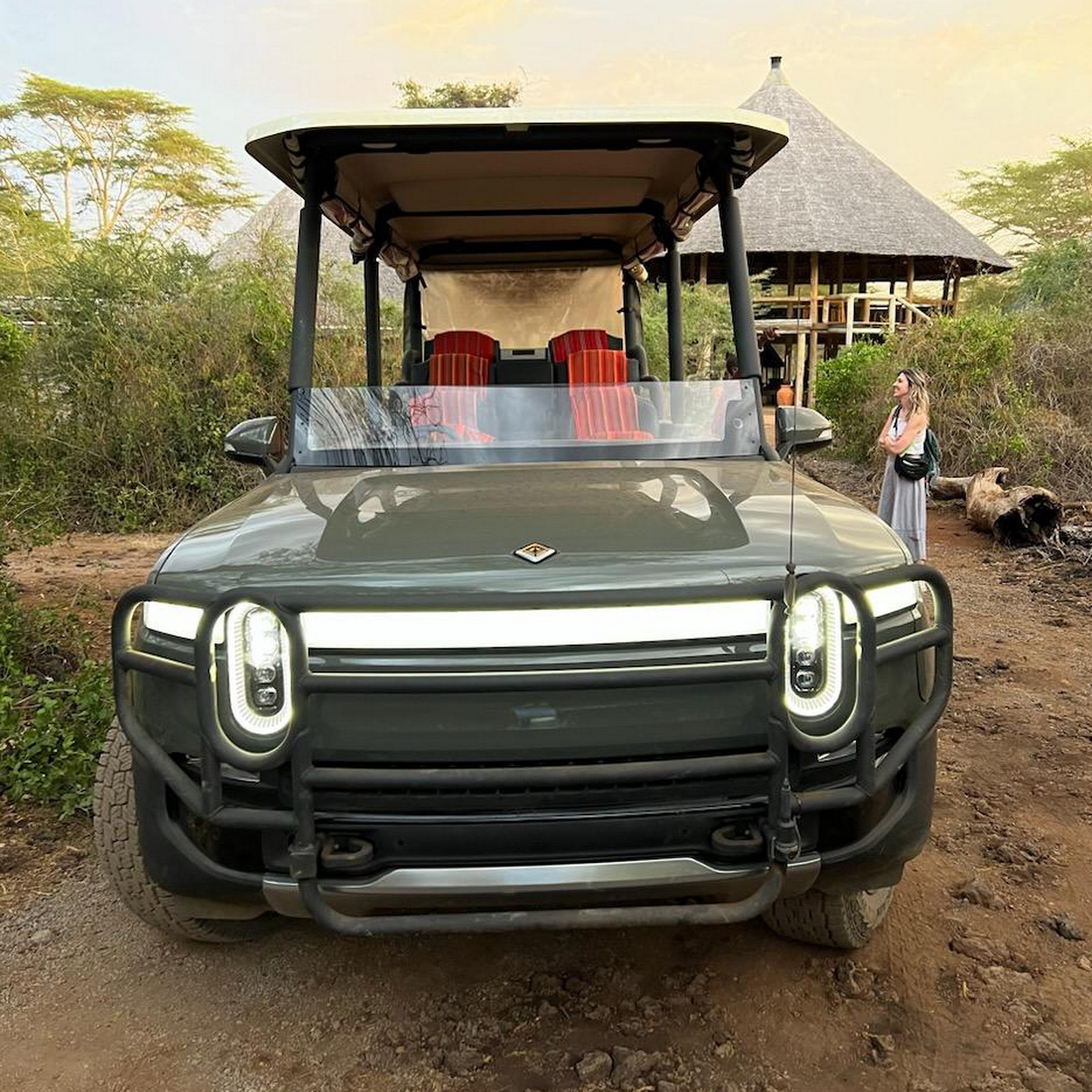 Rivian R1T Safari 6