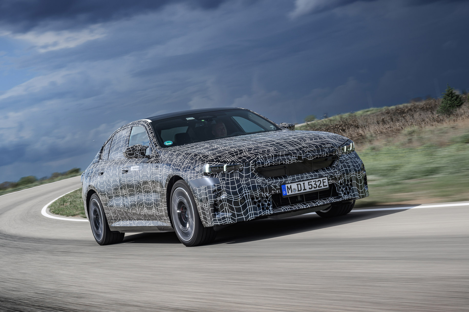 BMW i5 M60 00019
