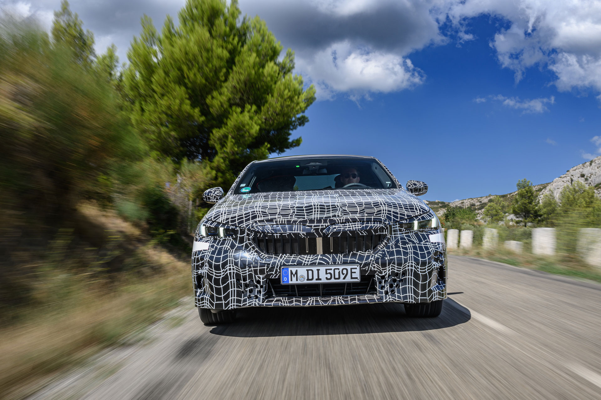 BMW i5 eDrive40 00002