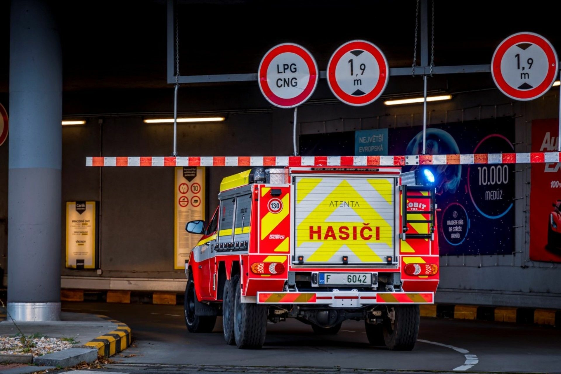 Hiload 6x6 - Toyota Hilux Firefighting Vehicle (2)