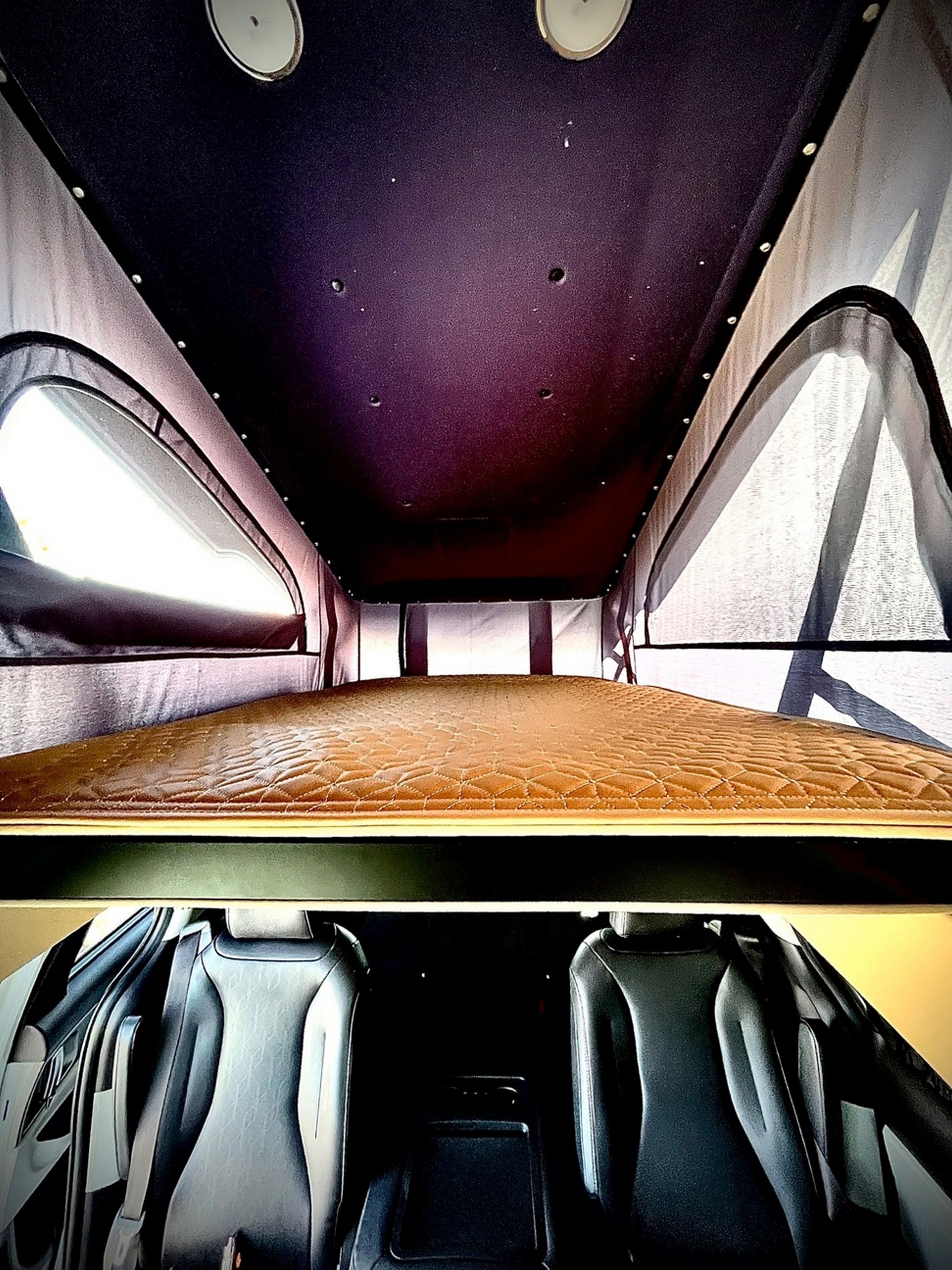Kia Carnival Roof Tent - 9
