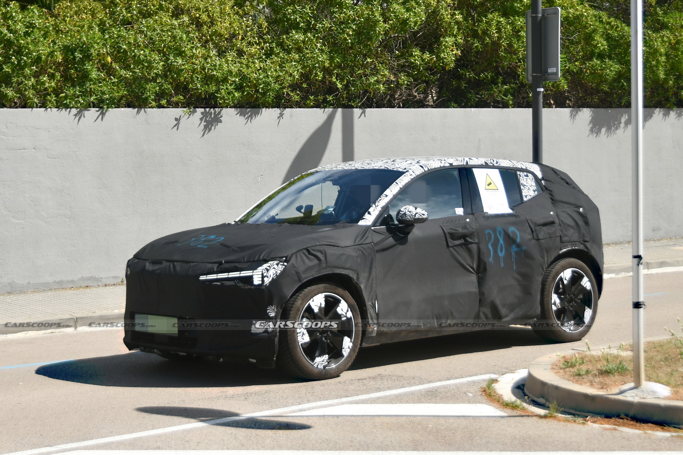 2024 Volvo EX30 6