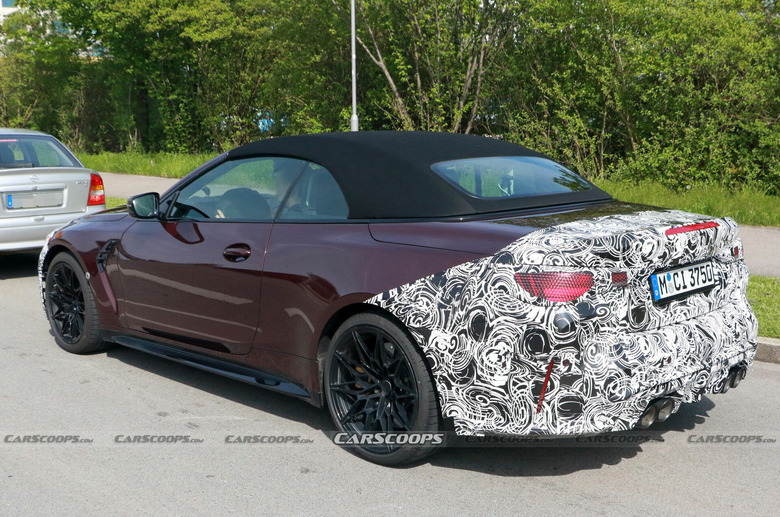 2025-BMW-M4-Cabrio-11