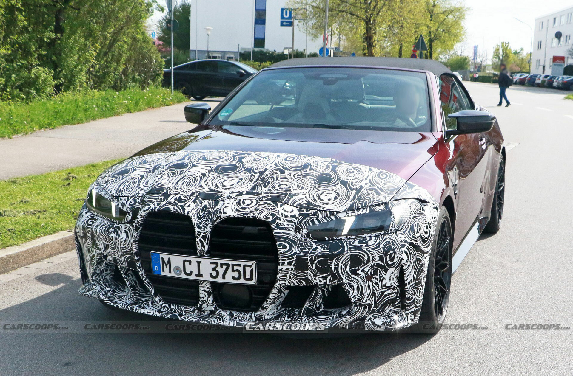 2025-BMW-M4-Cabrio-1