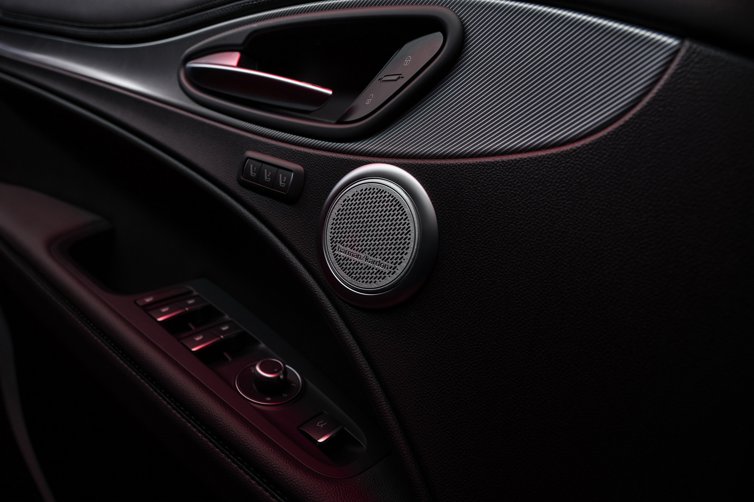 2024 Alfa Romeo Stelvio 17
