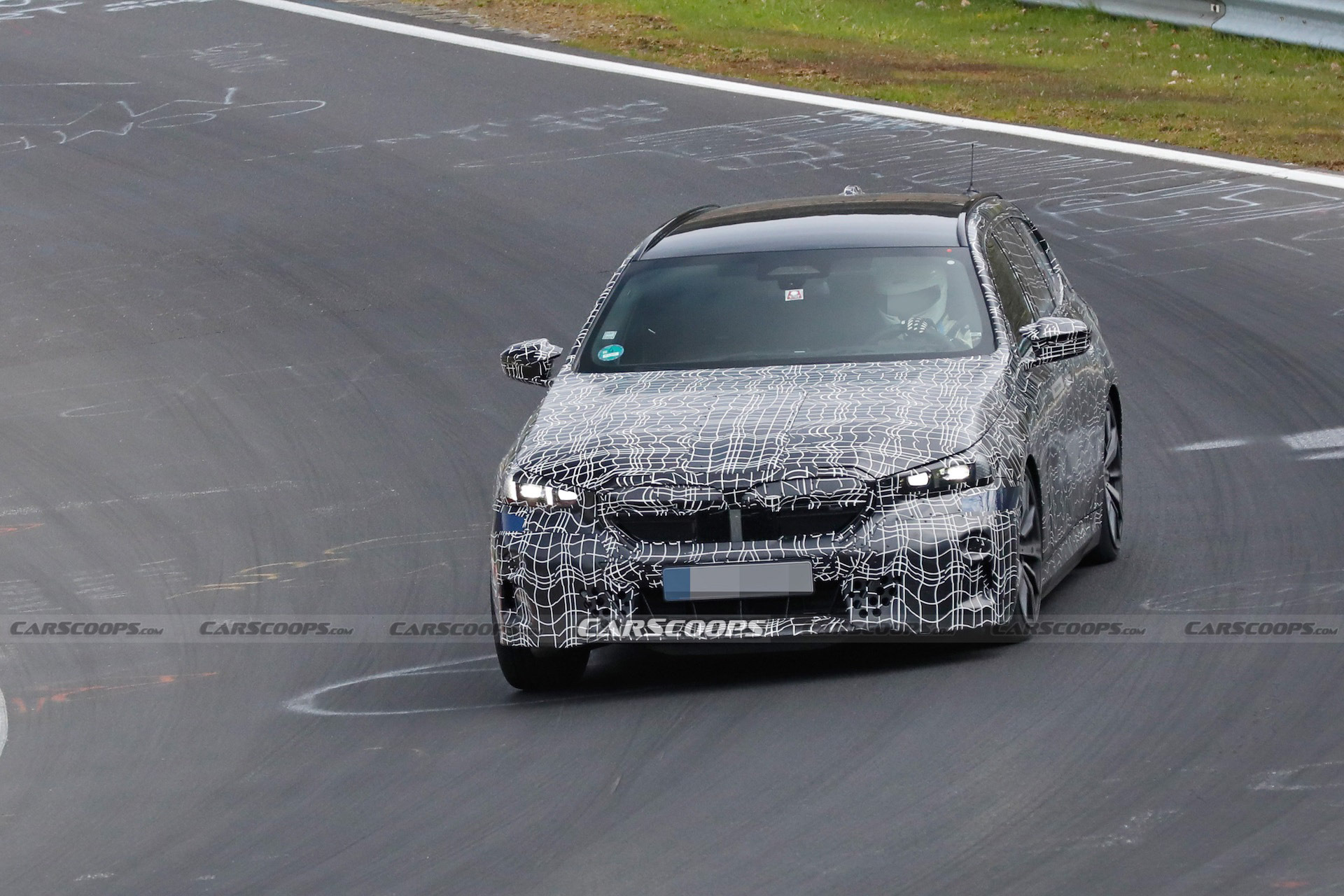 BMw i5 Touring scoop 00002
