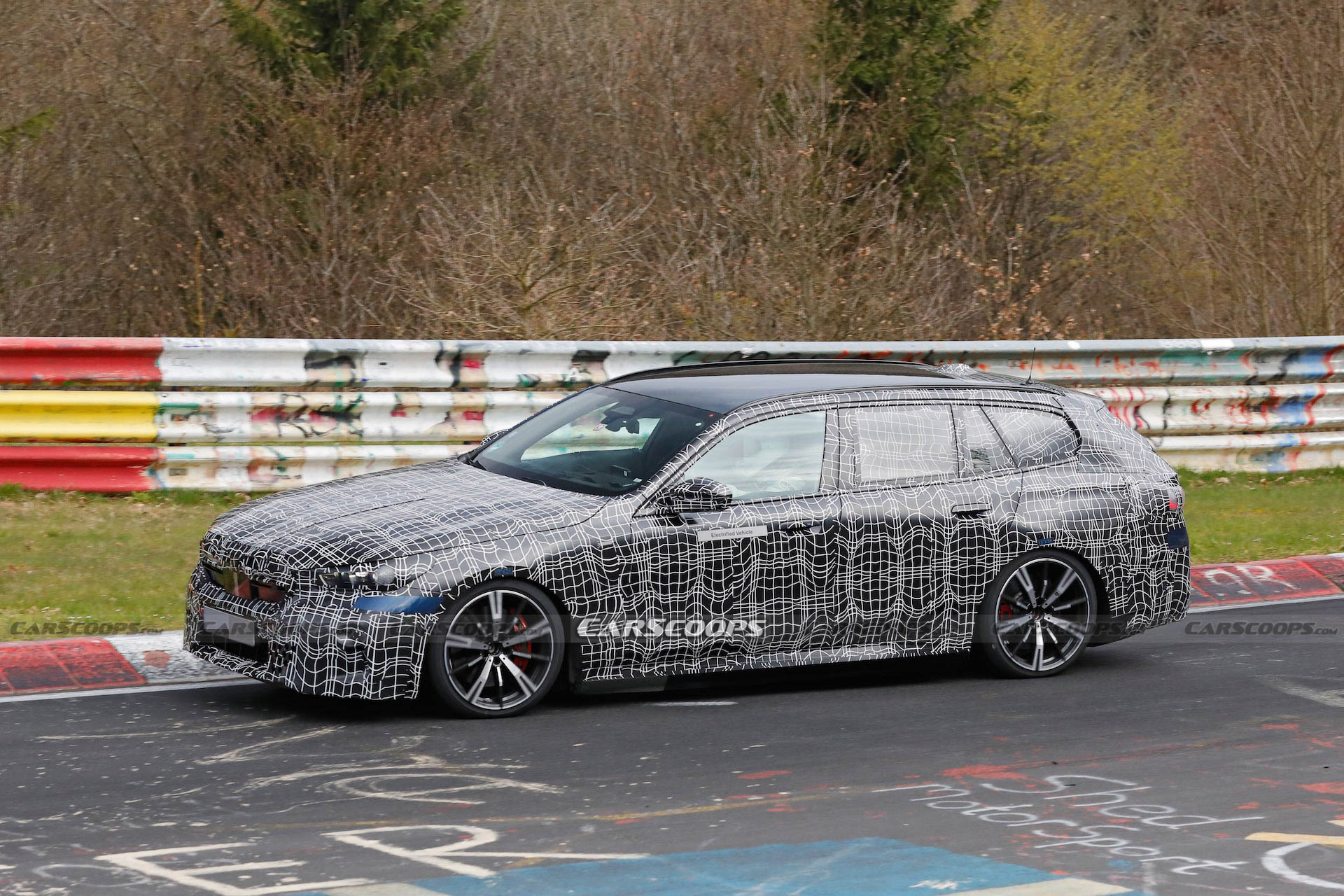 BMw i5 Touring scoop 00004