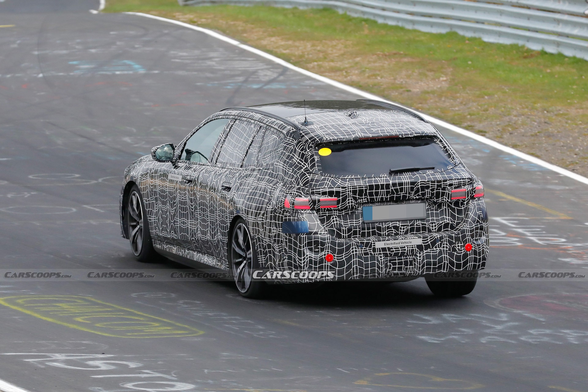 BMw i5 Touring scoop 00008