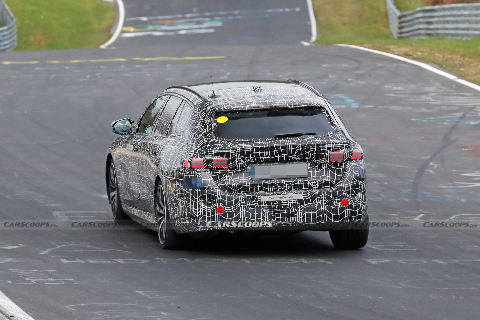 BMw i5 Touring scoop 00009