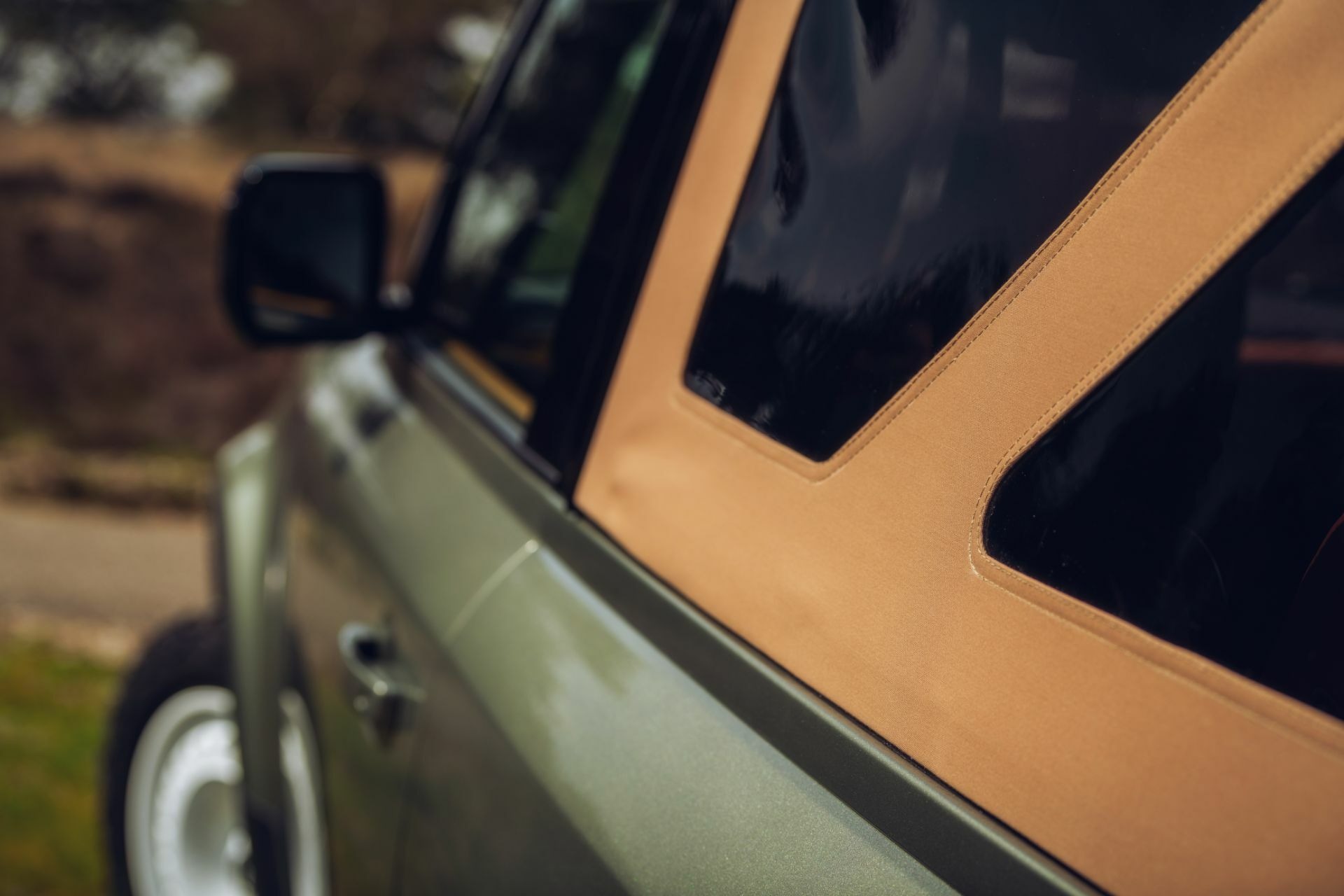 Land Rover Defender Valiance Convertible (15)
