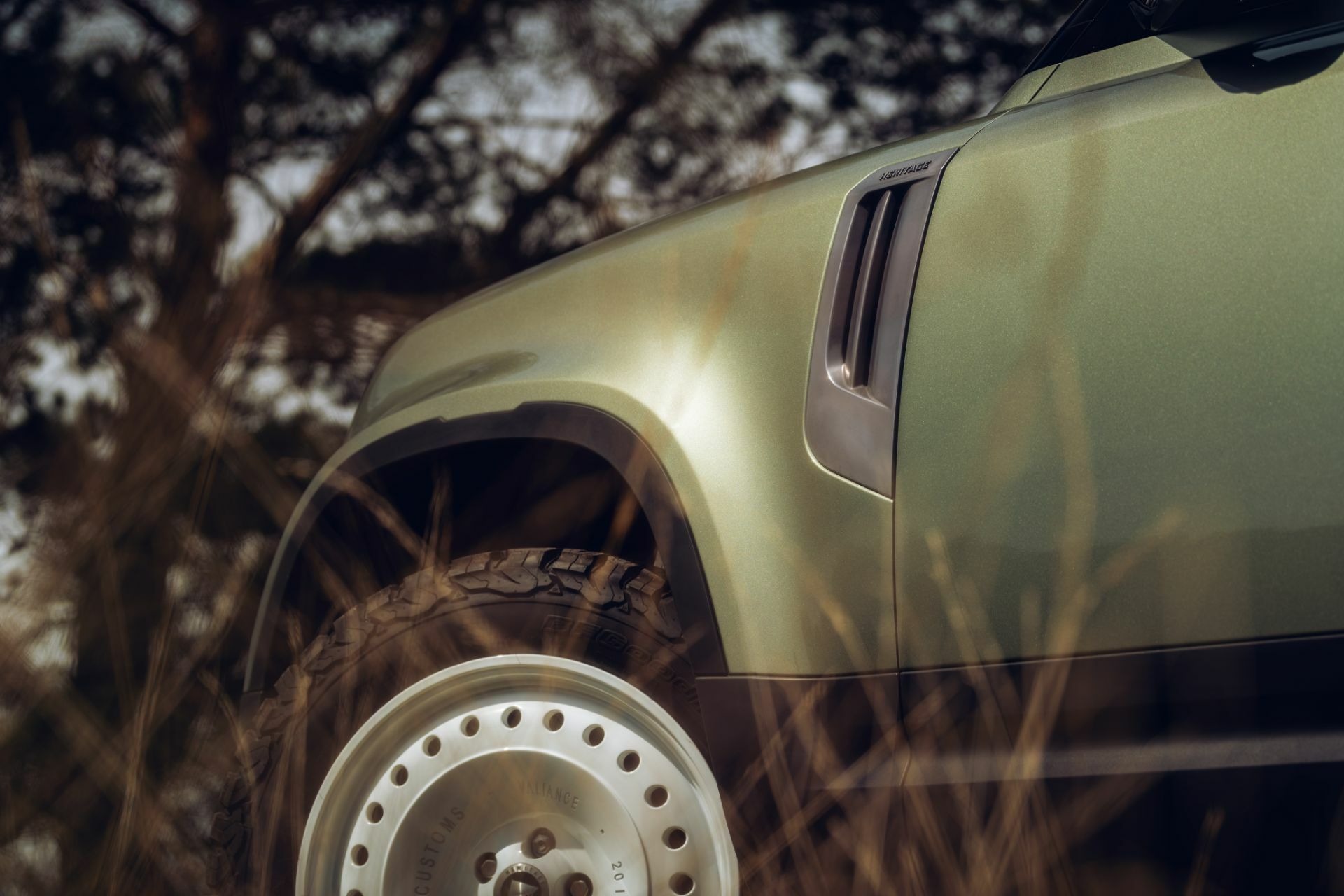 Land Rover Defender Valiance Convertible (16)
