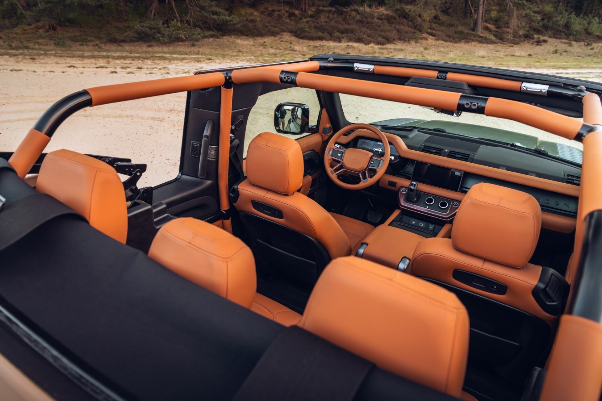 Land Rover Defender Valiance Convertible (28)