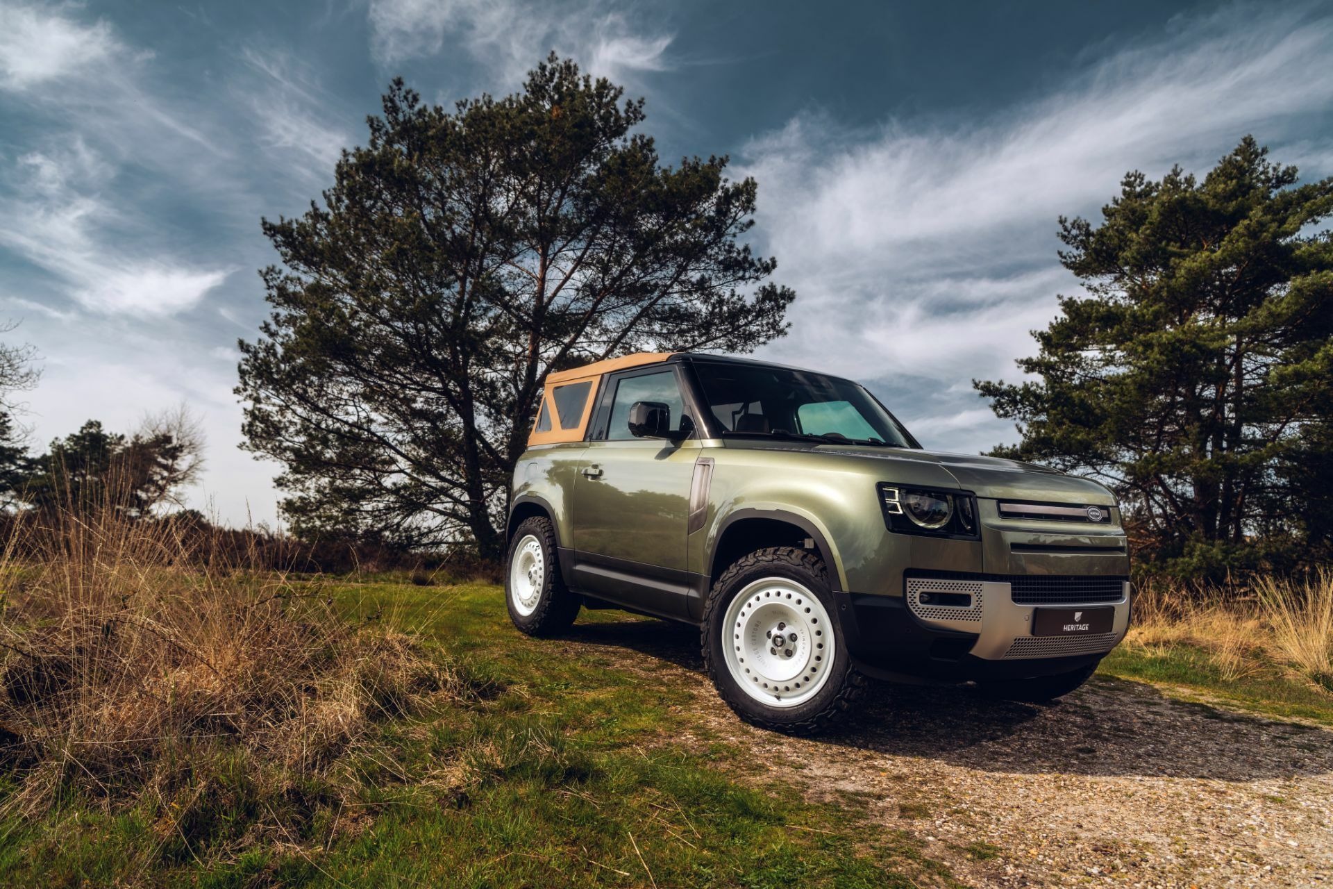 Land Rover Defender Valiance Convertible (4)