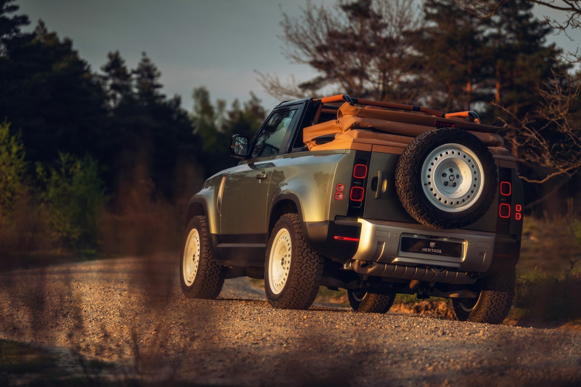 Land Rover Defender Valiance Convertible (47)