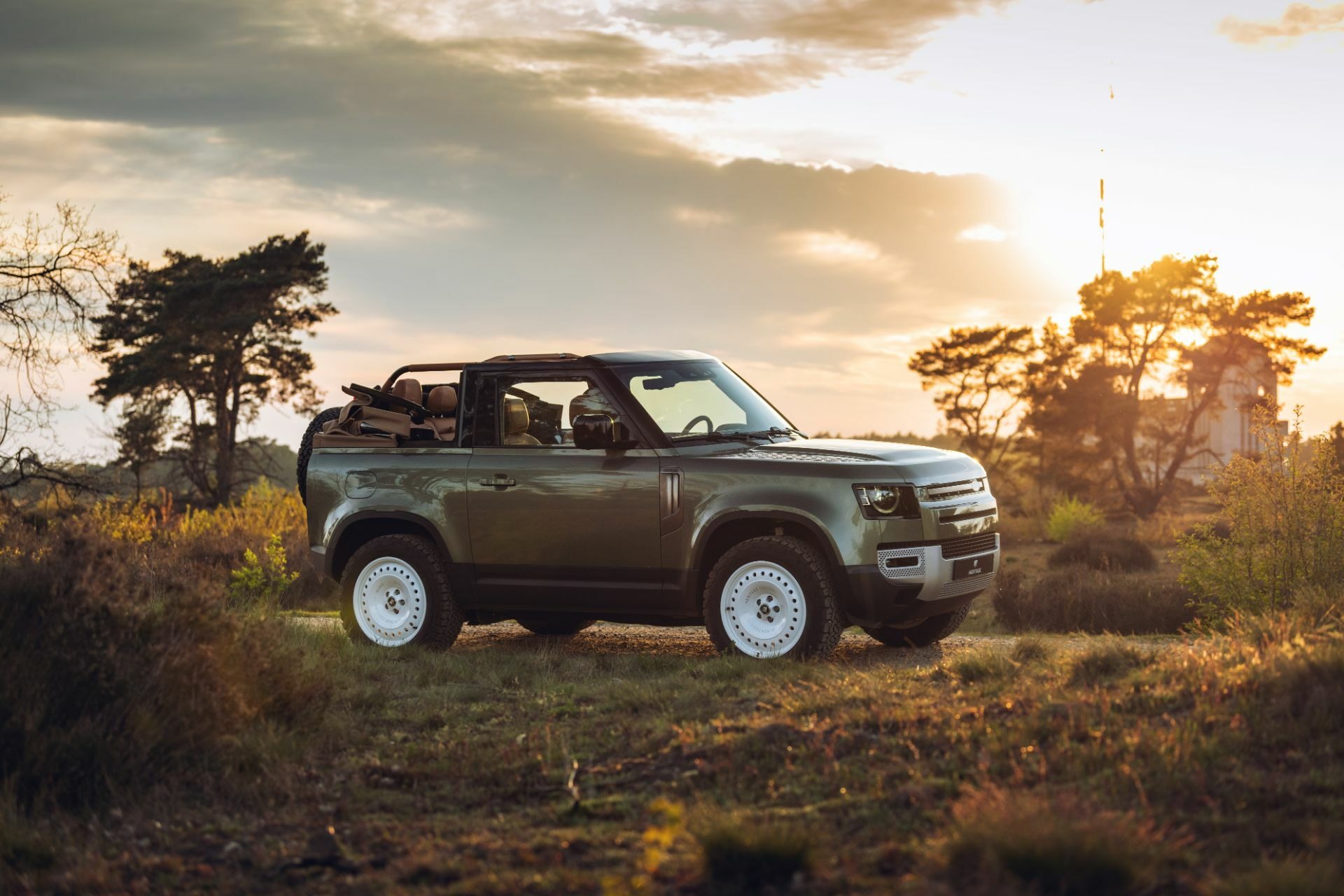 Land Rover Defender Valiance Convertible (49)