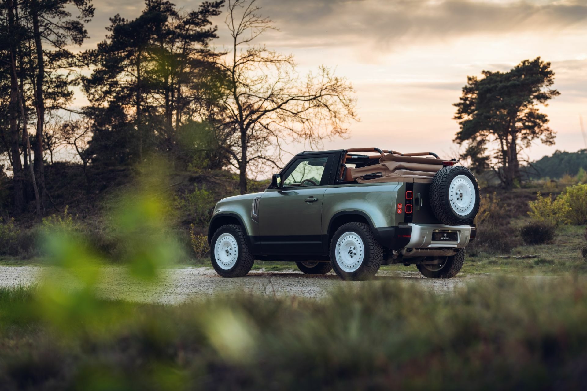 Land Rover Defender Valiance Convertible (54)