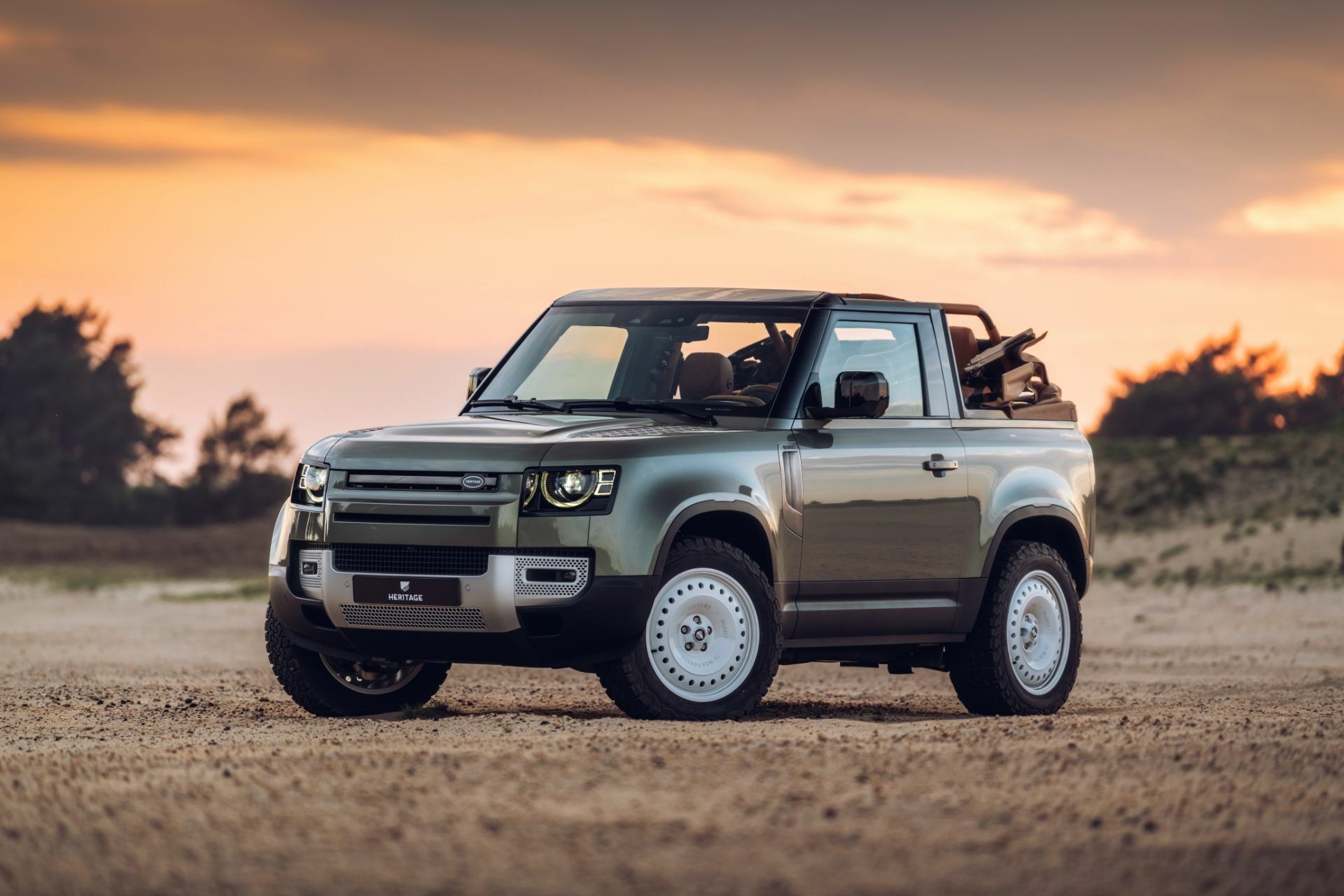 Land Rover Defender Valiance Convertible (56)