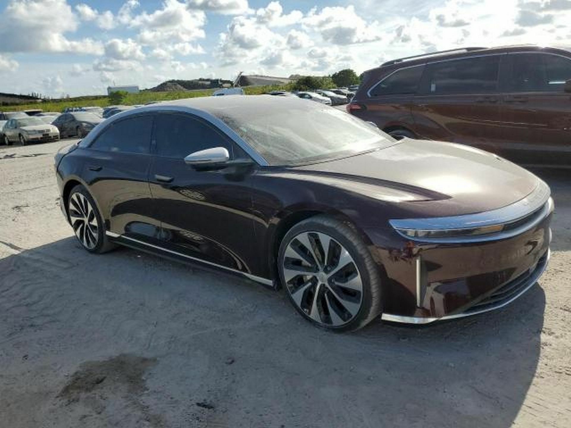 Lucid AIr - 4