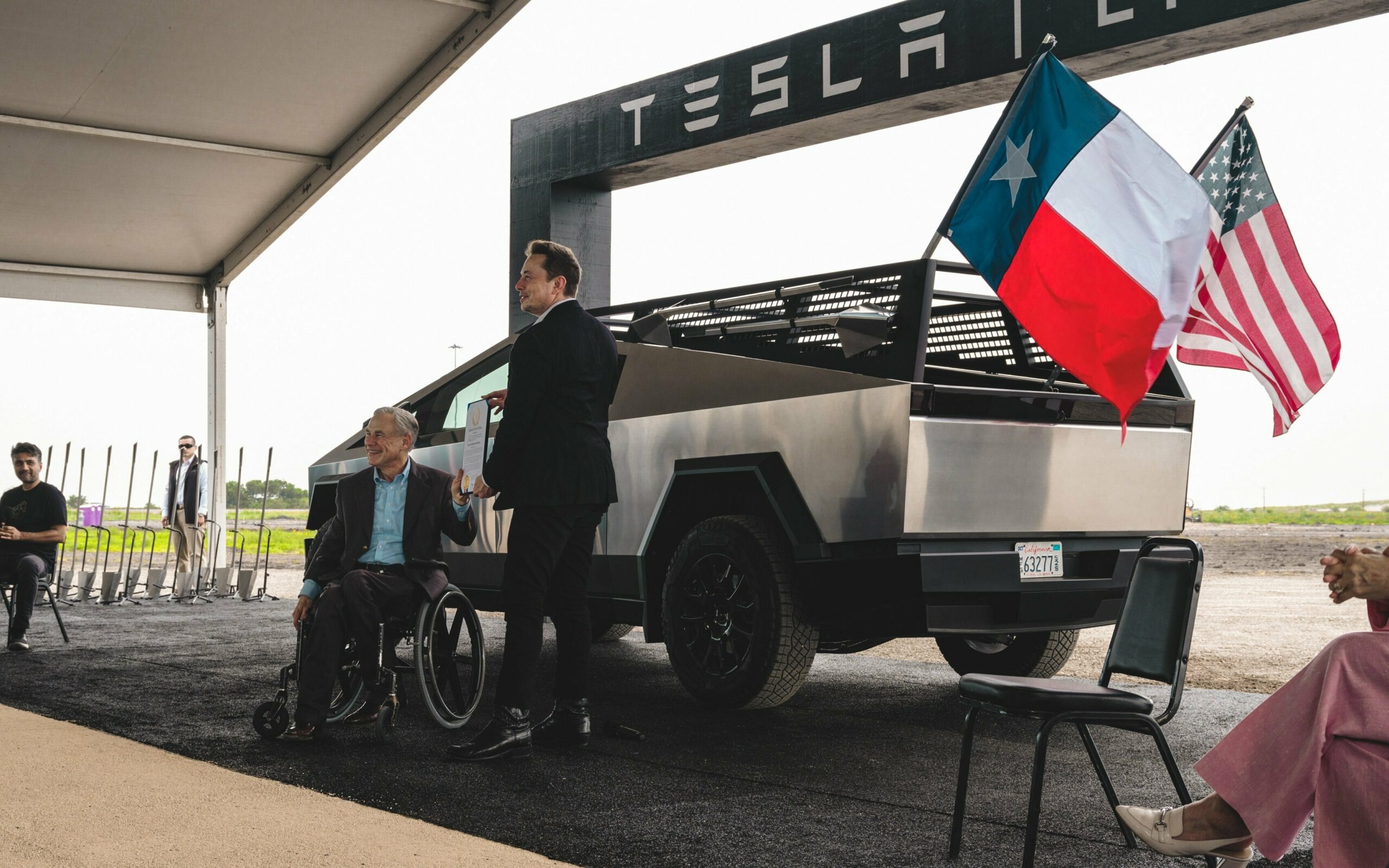 Tesla Cybertruck 2
