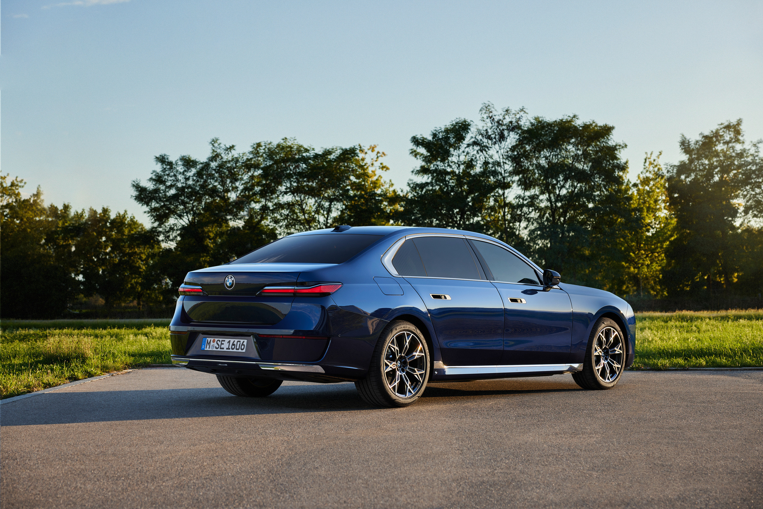2023 BMW 7 Series 4 445