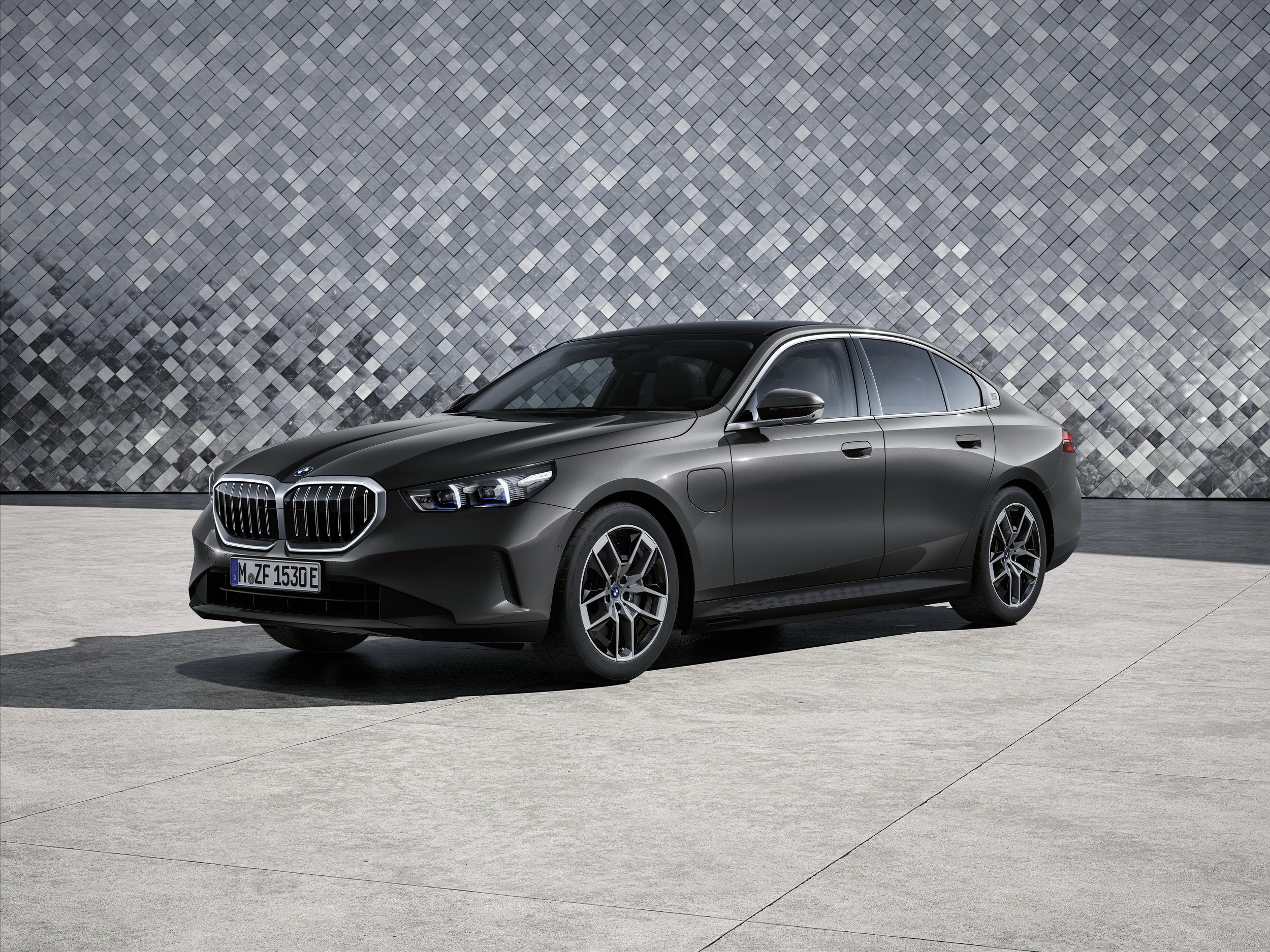 2024 BMW 5 Series 530i 1